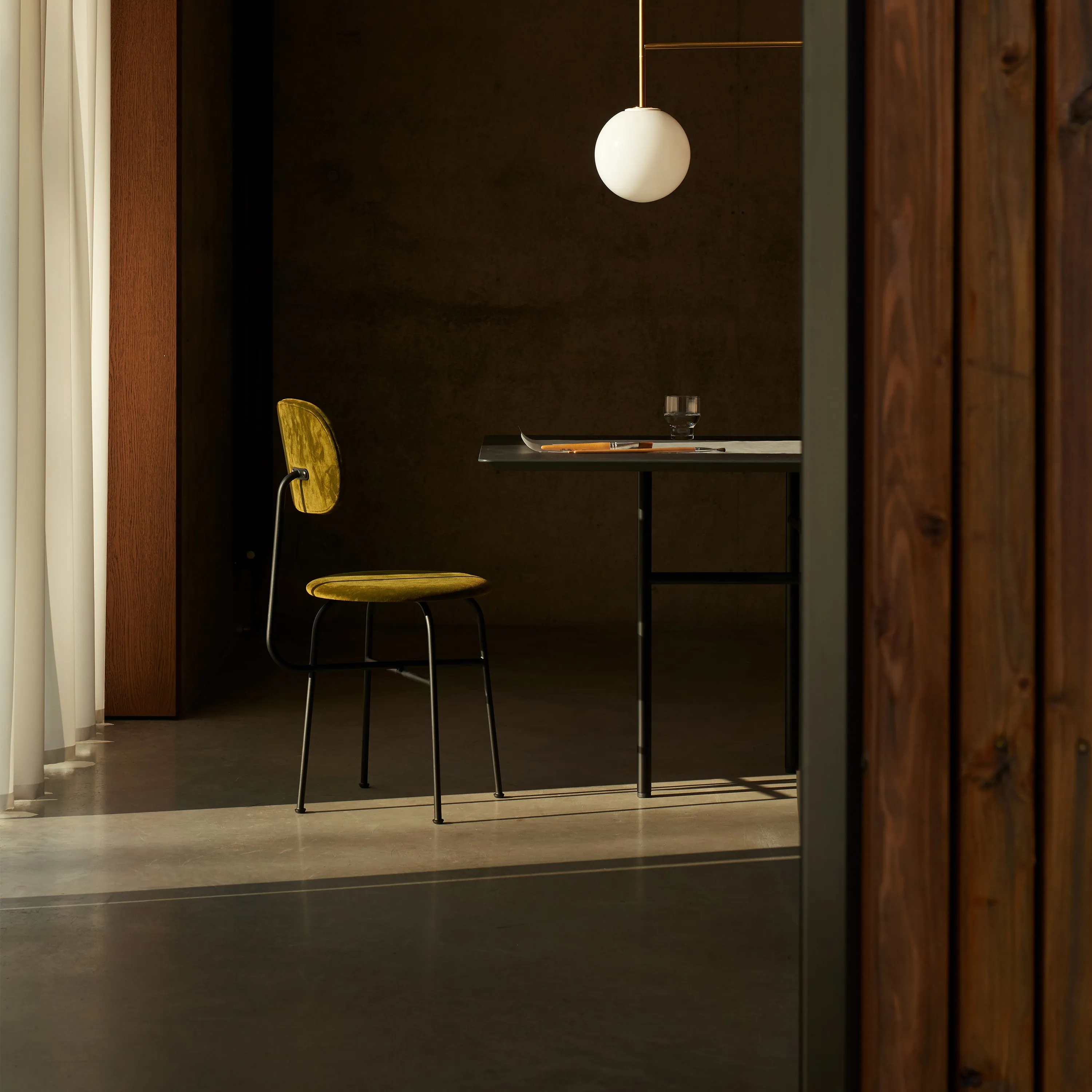 Afteroom Upholstered Dining Chair Plus