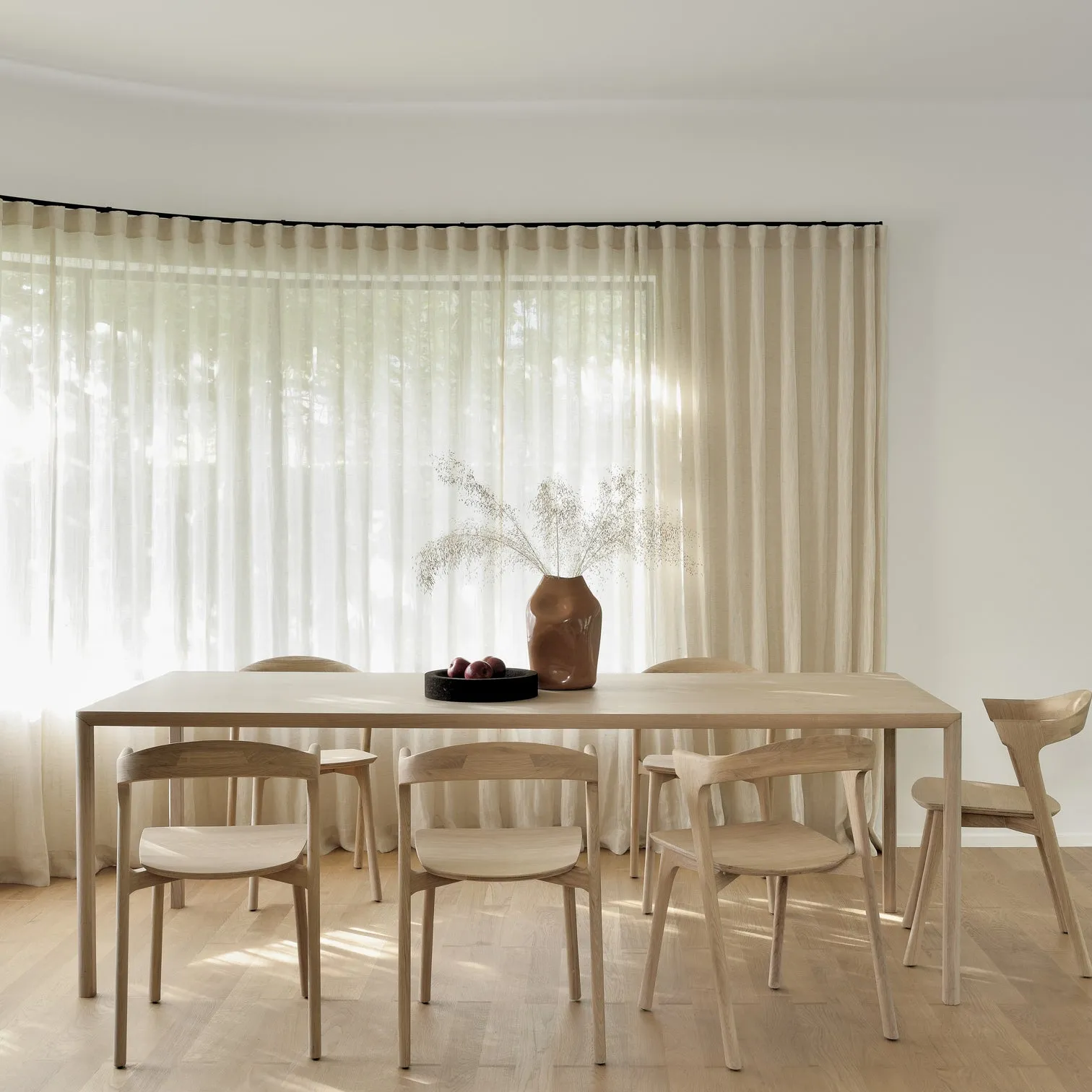 Air Dining Table