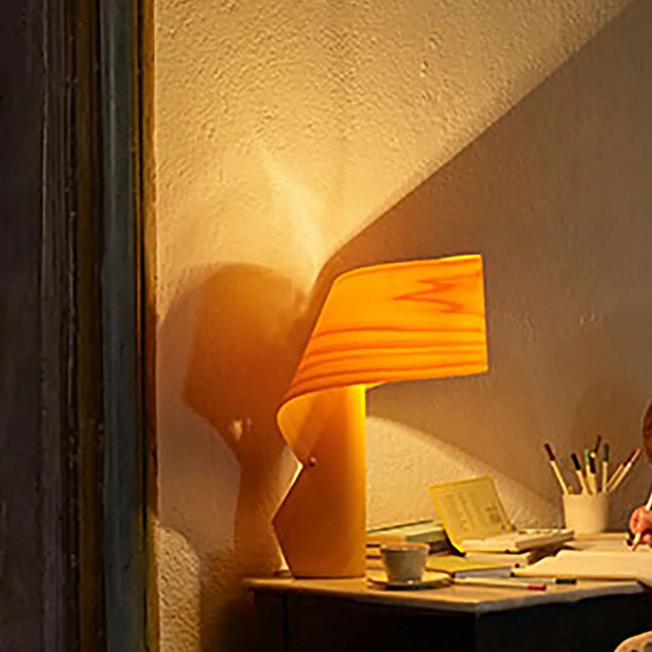 Air Table Lamp