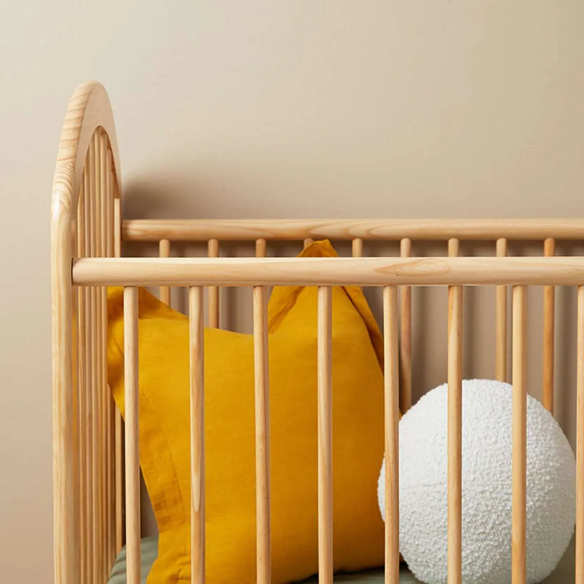 Archie Cot - Natural Mocka