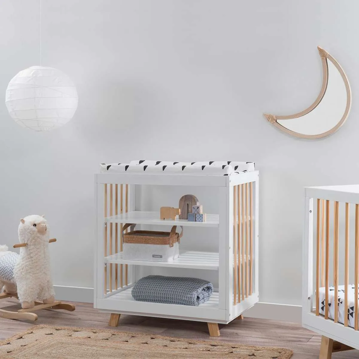 Aspen White/Natural Six Piece Nursery Set Mocka
