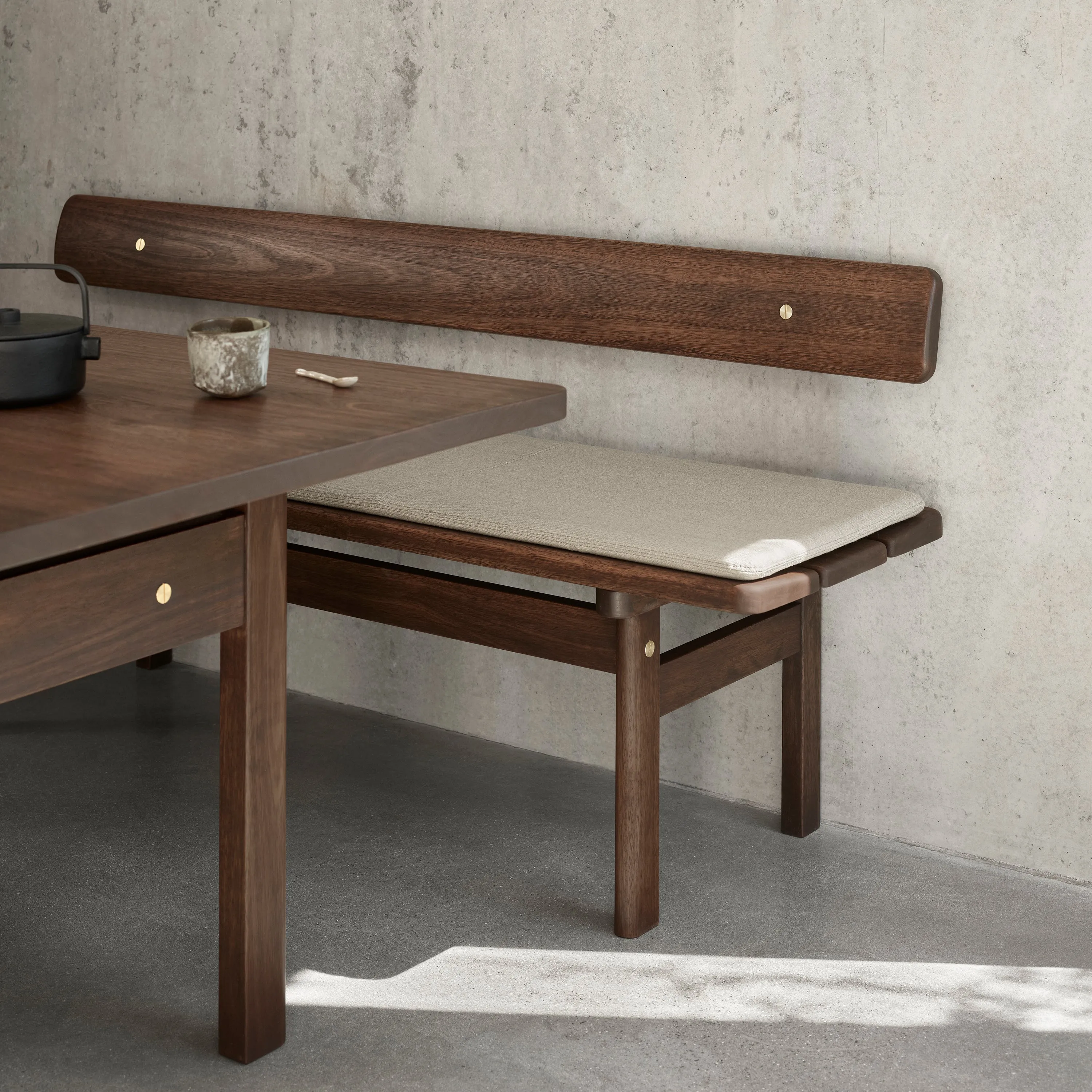 Asserbo Dining Table