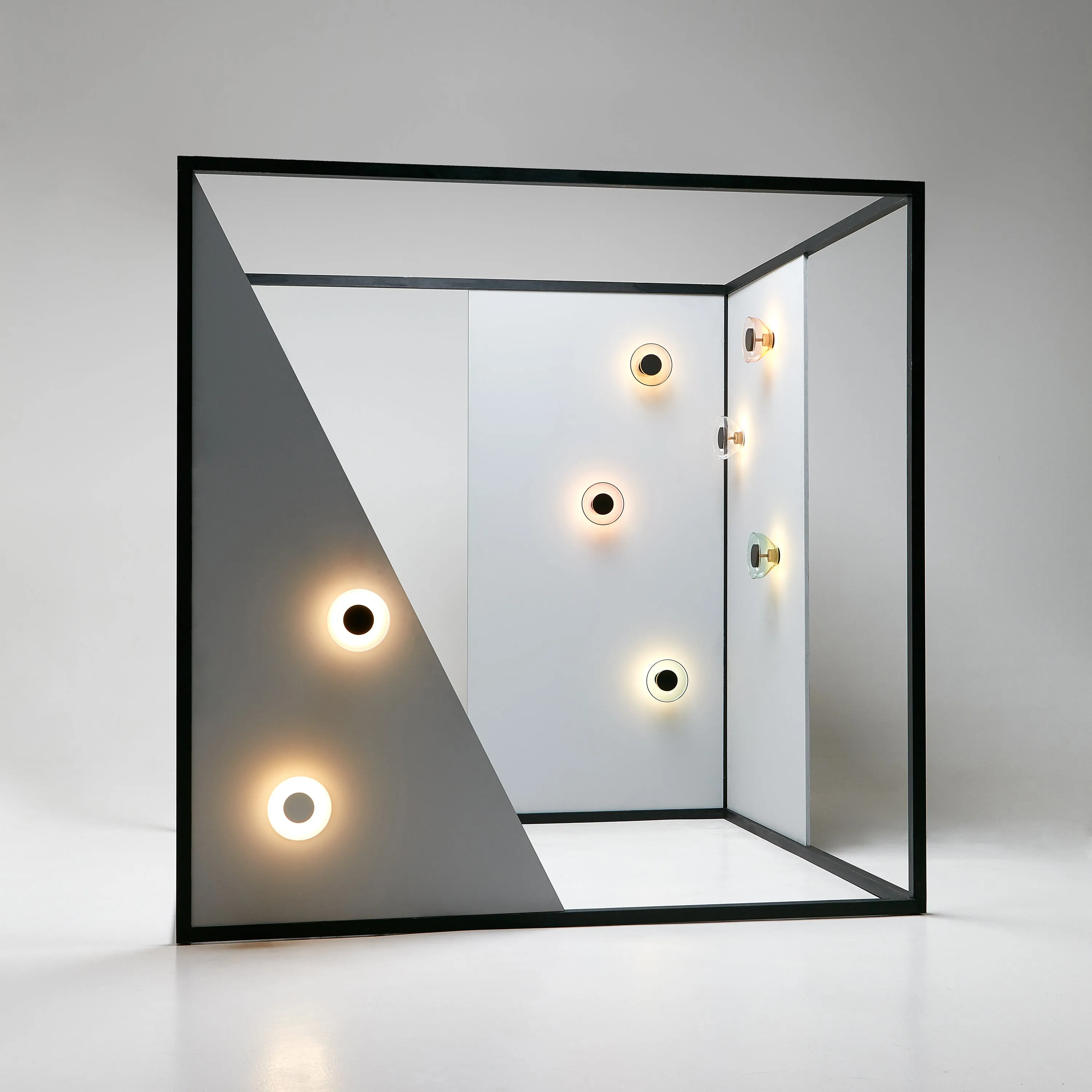 Aura LED Wall Light