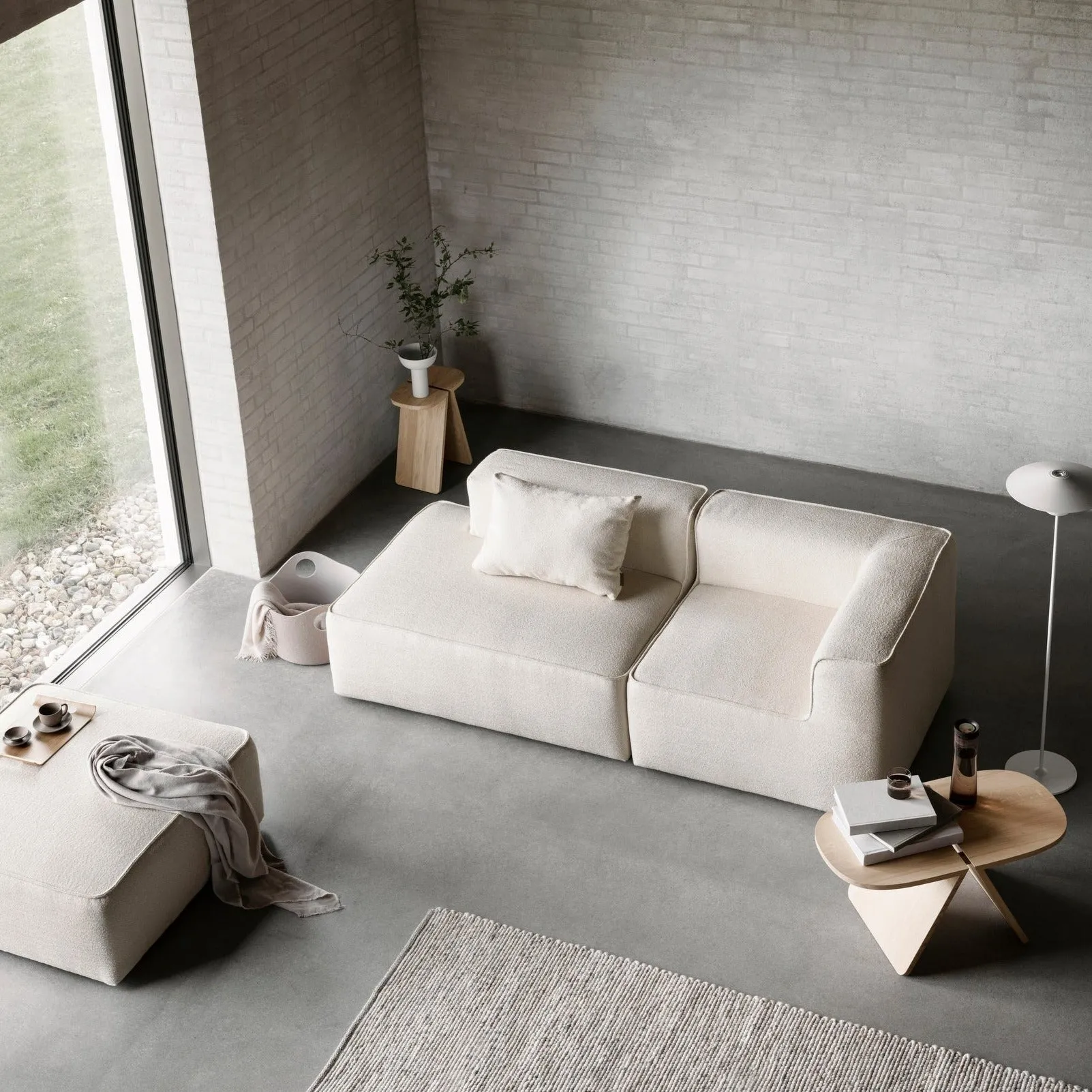 Avio Coffee Table