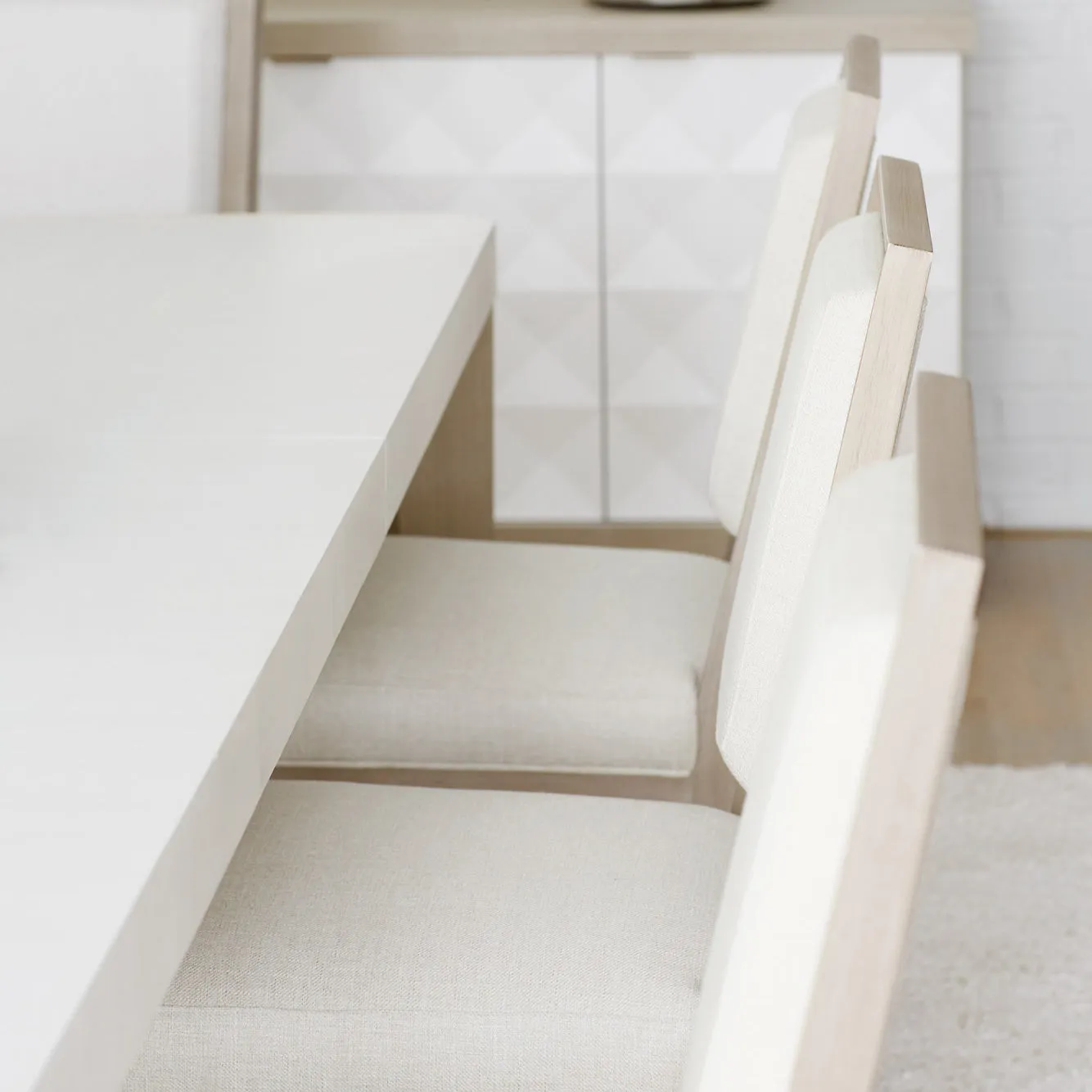 Axiom Extendable Dining Table