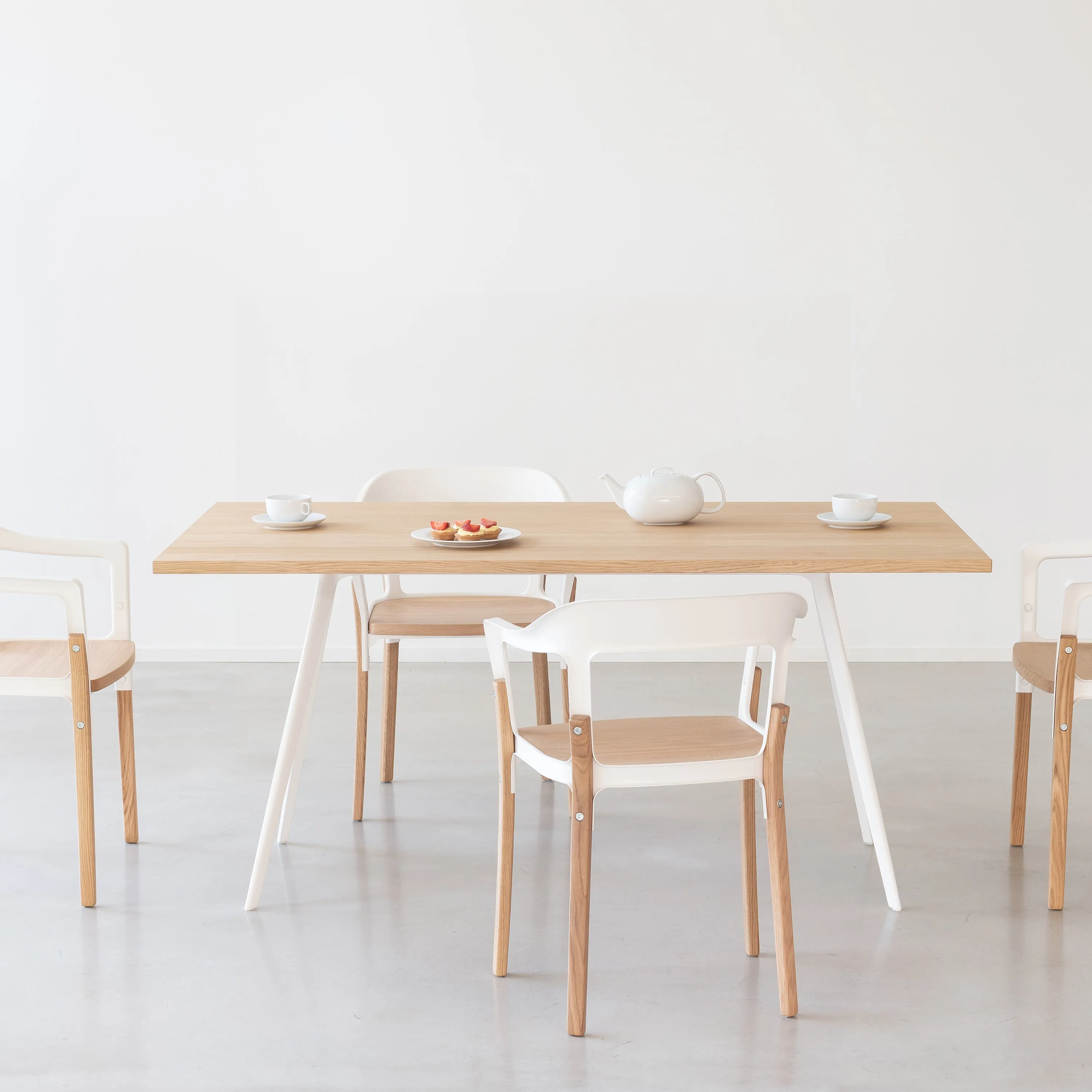 Baguette Rectangular Dining Table