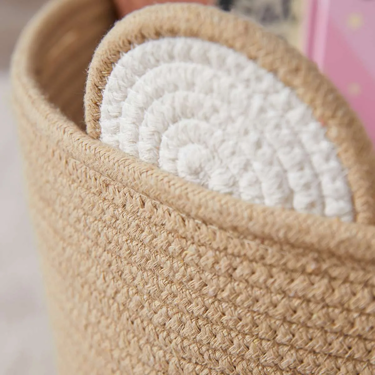 Bear Round Basket Mocka