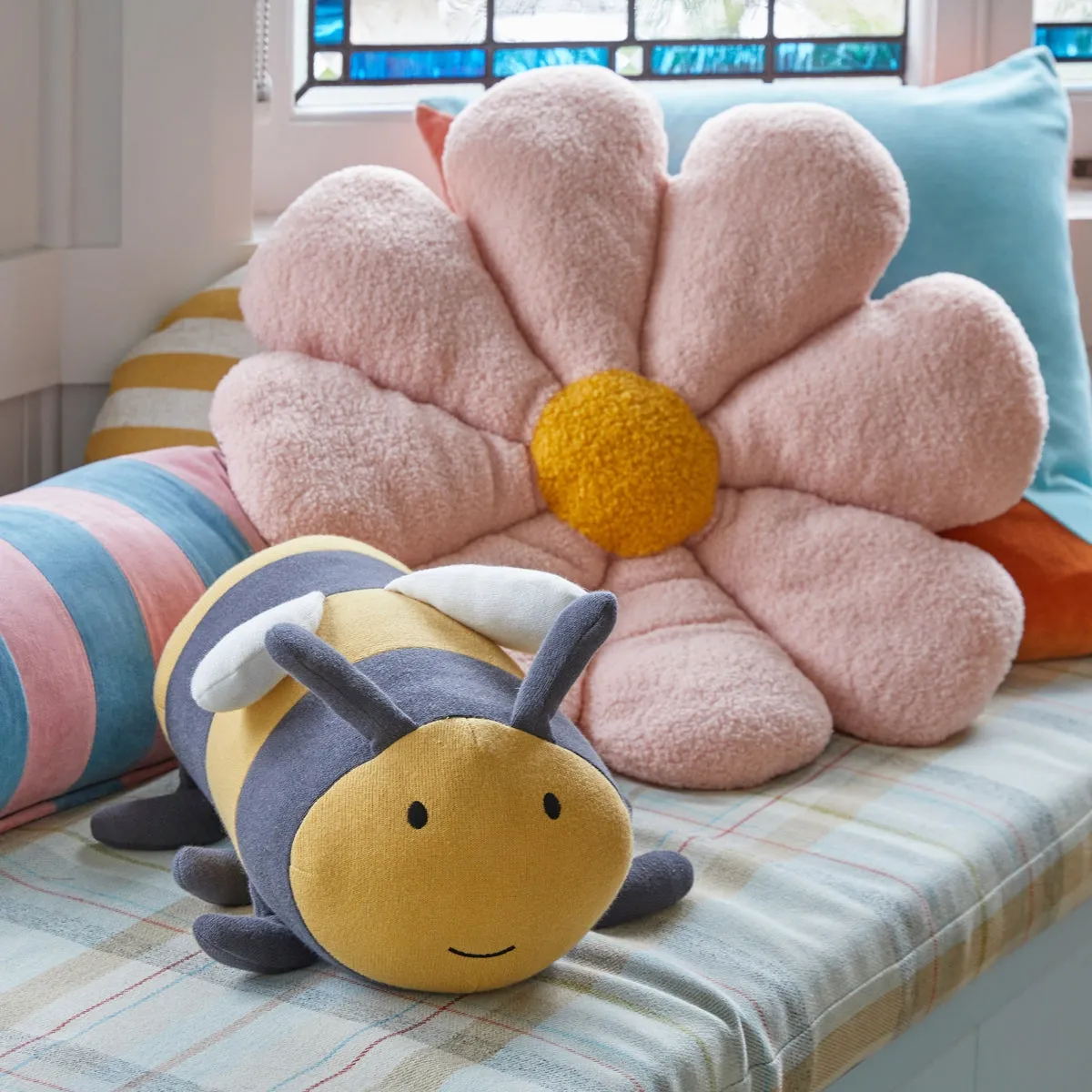 Boucle Flower Cushion Mocka