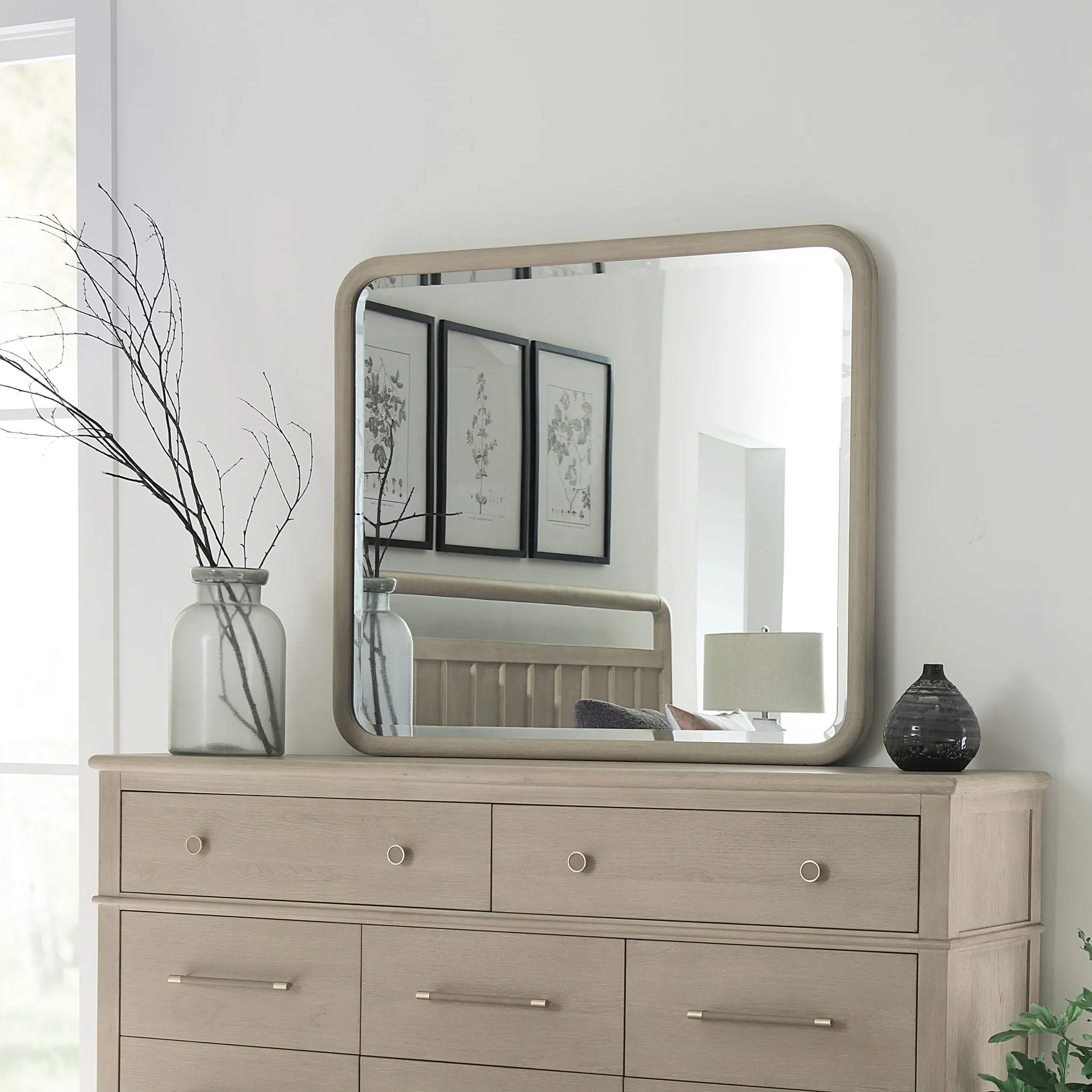 Camden Wall or Dresser Mirror in Chai Modus