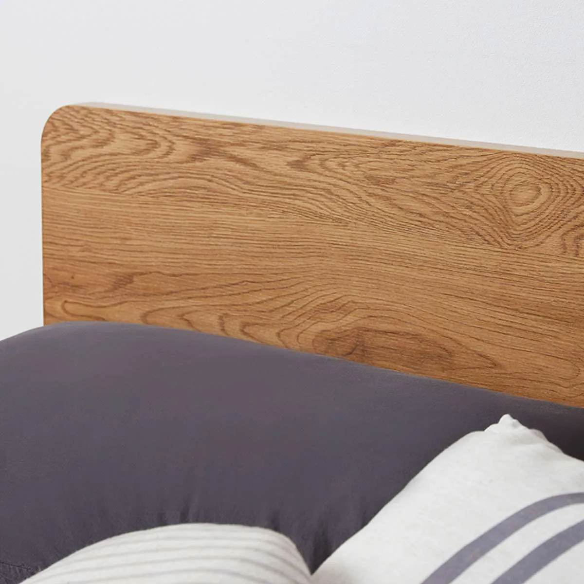 Carson Queen Bed - Natural Mocka