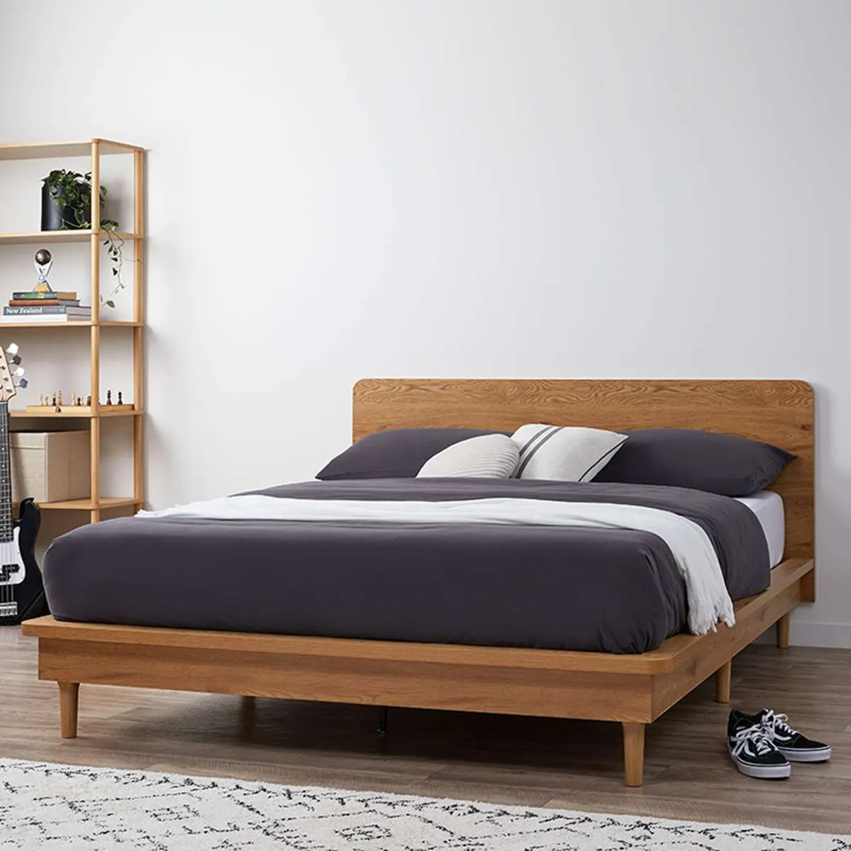 Carson Queen Bed - Natural Mocka