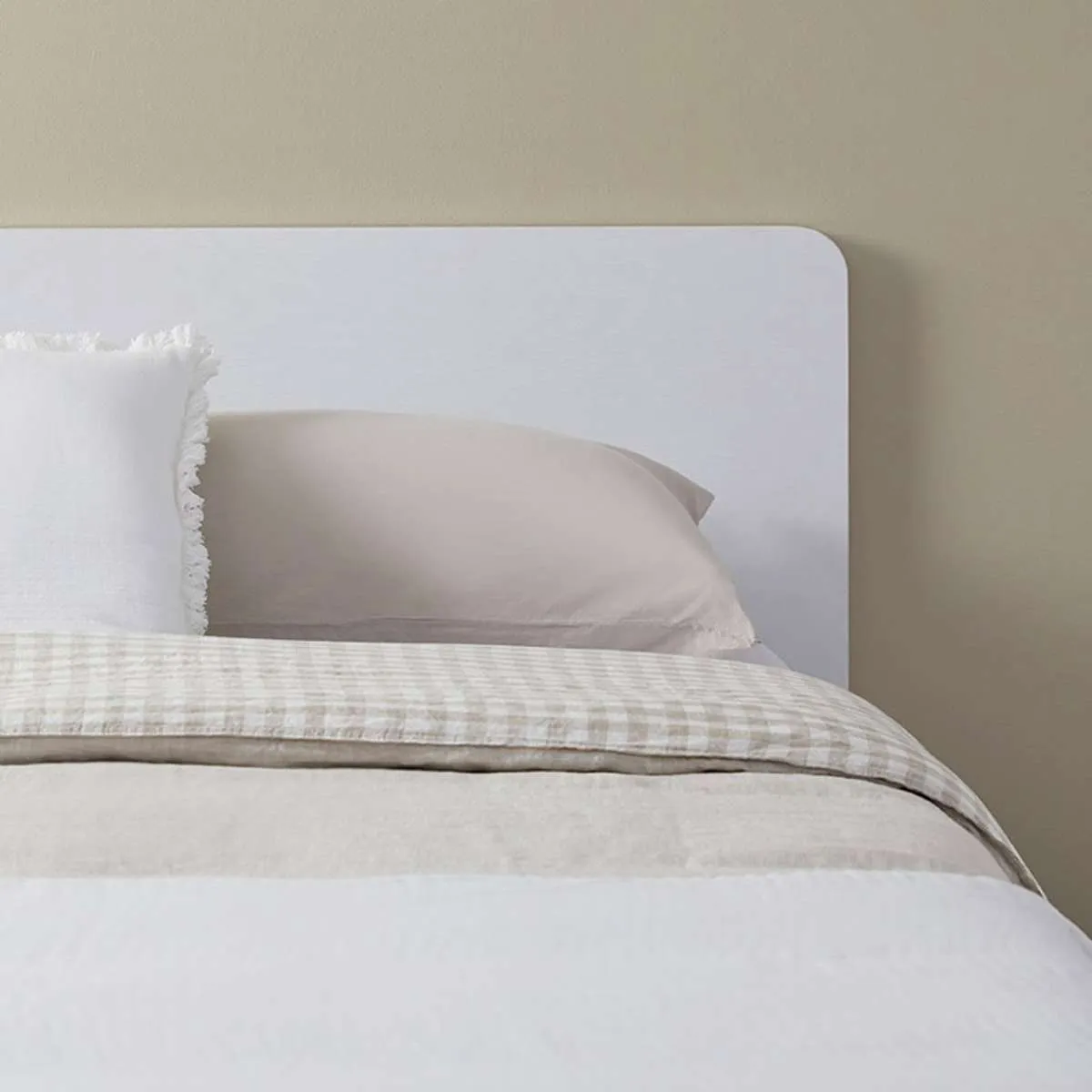 Carson Queen Bed - White Mocka