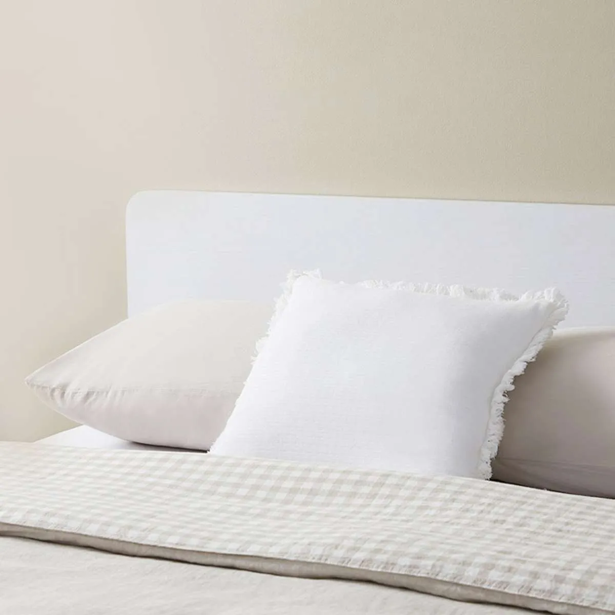 Carson Queen Bed - White Mocka
