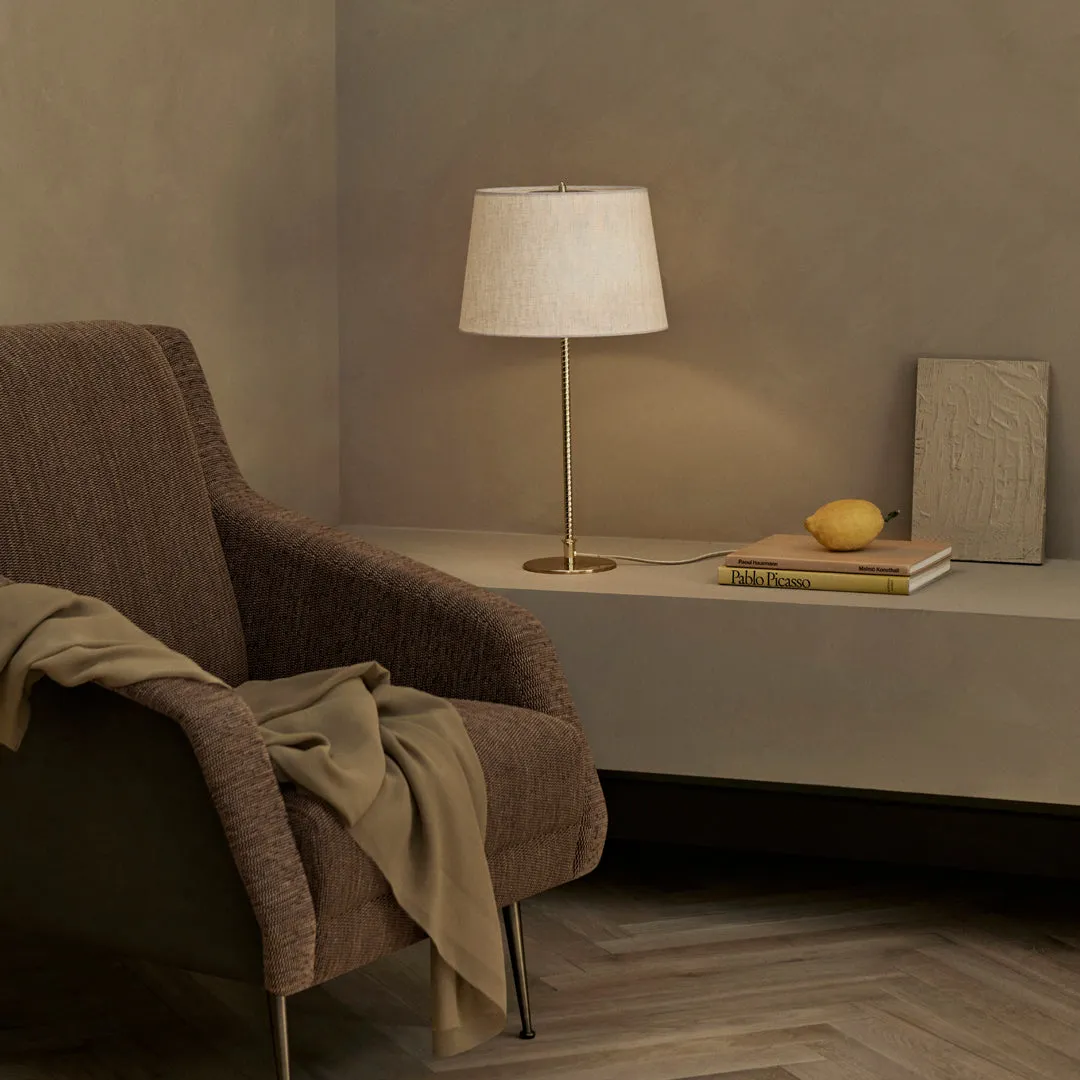 CDC.1 Lounge Chair - Conic Base