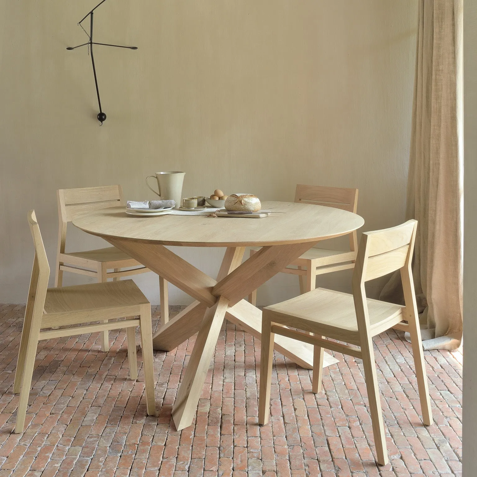 Circle Dining Table