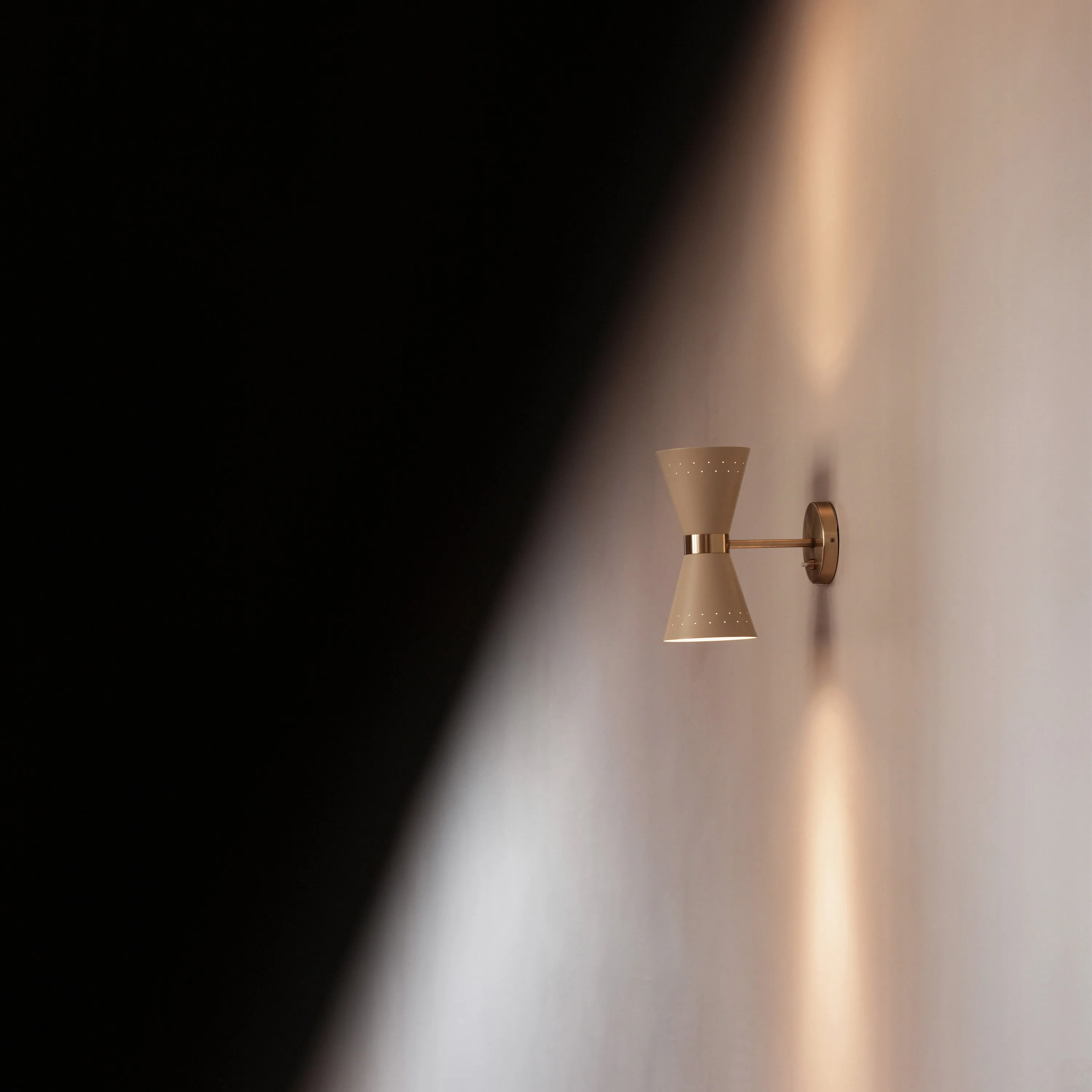Collector Wall Lamp