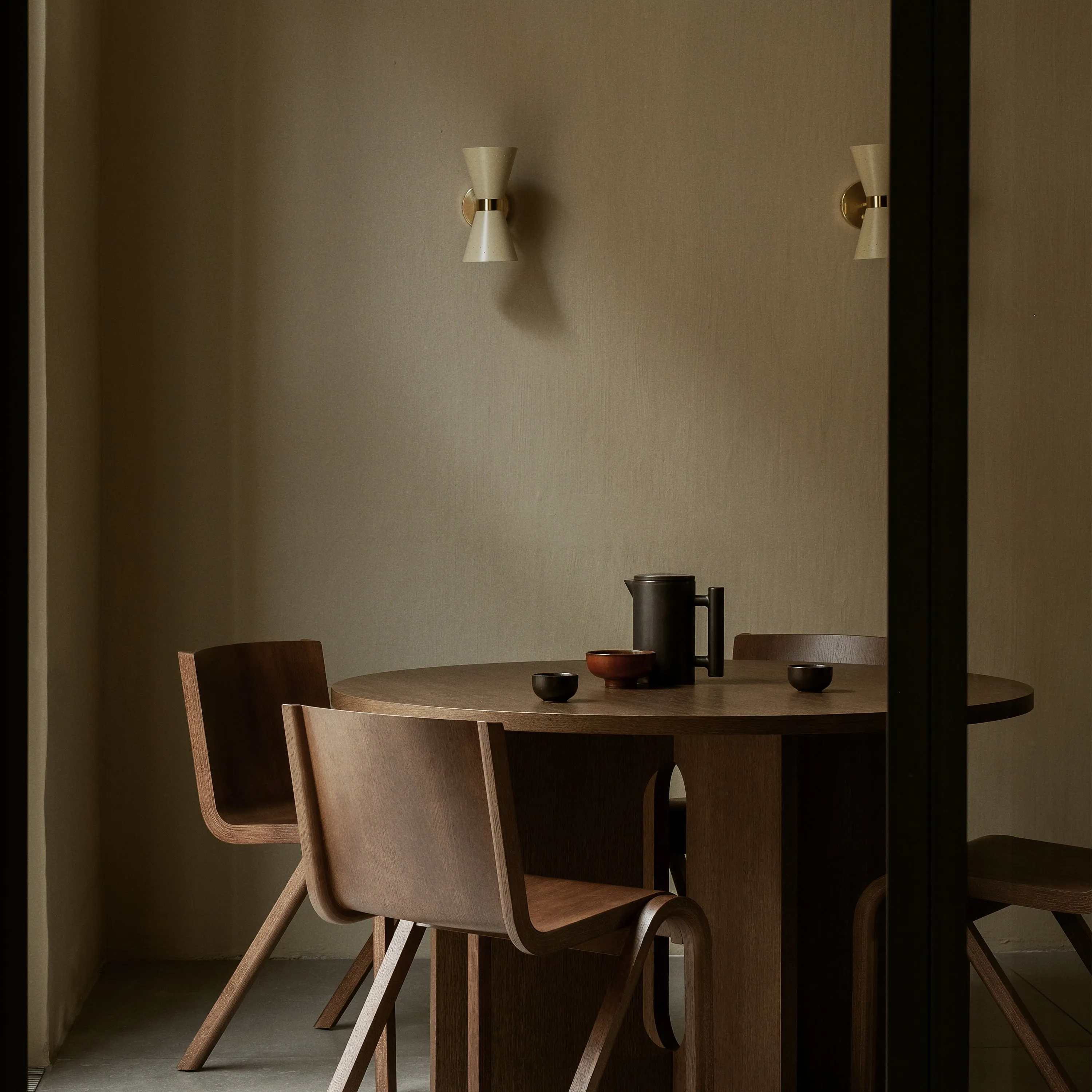 Collector Wall Lamp