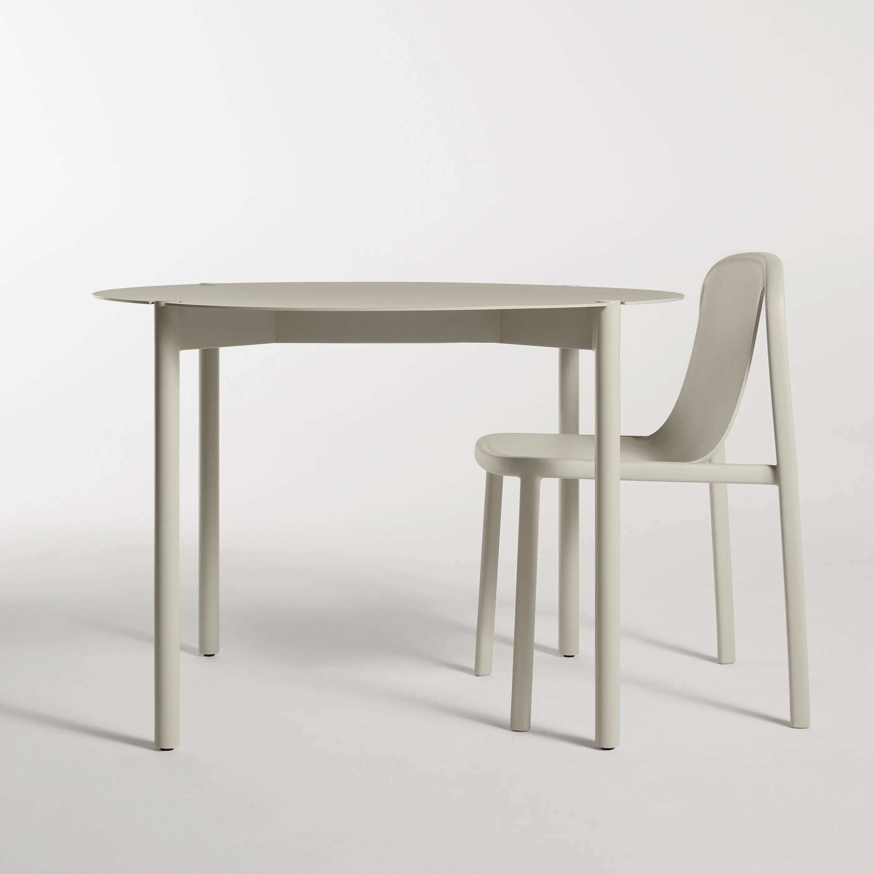 Comeuppance Round Dining Table