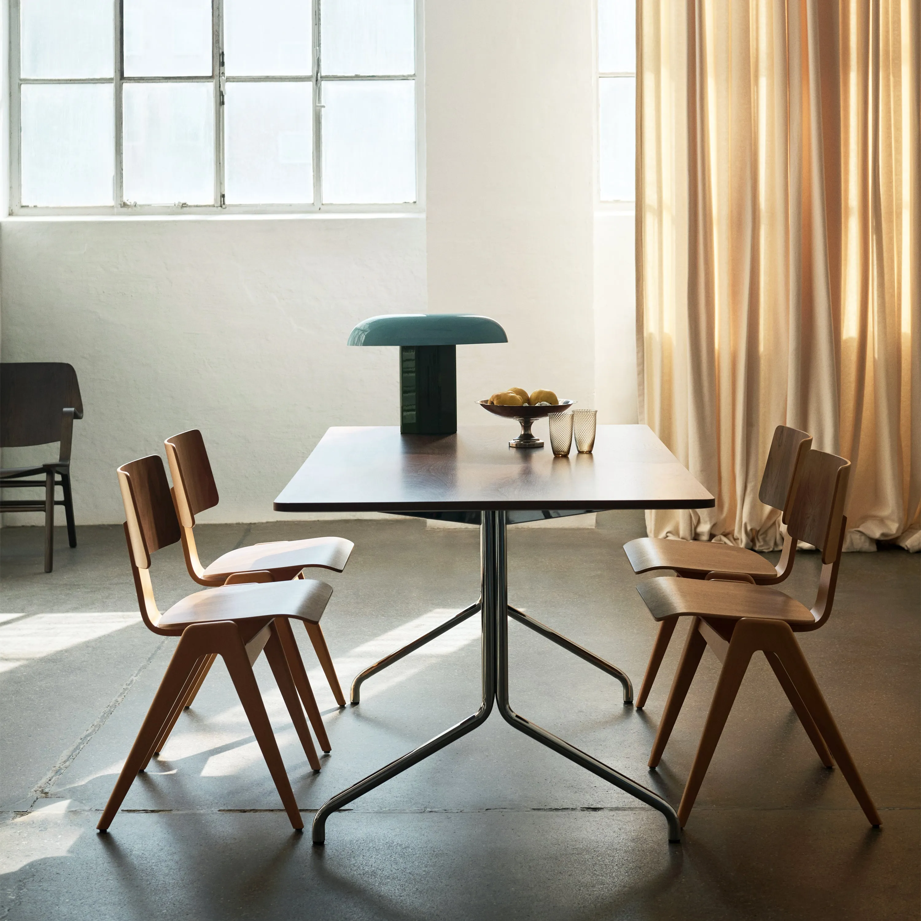 Daystak Side Chair