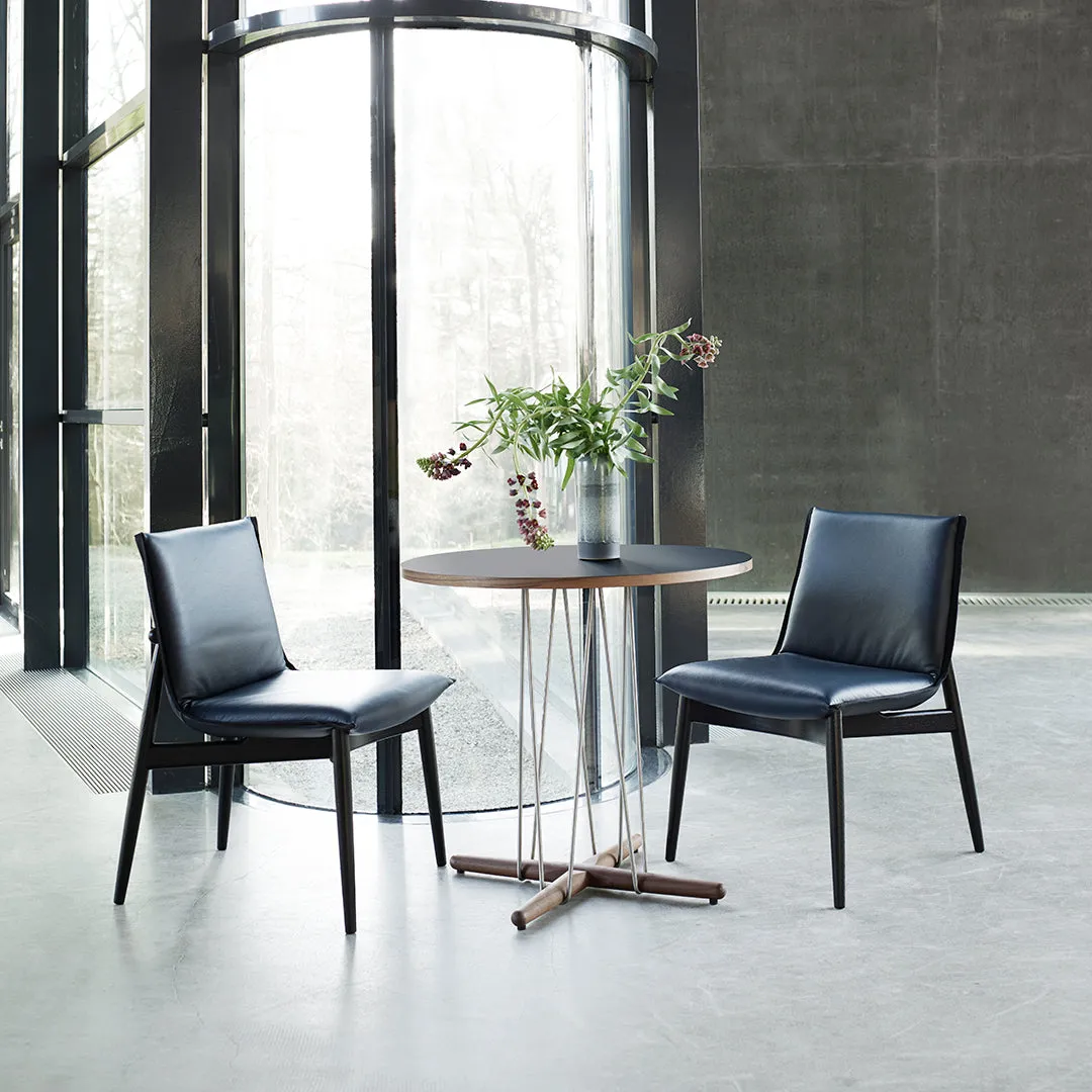 E004 Embrace Chair