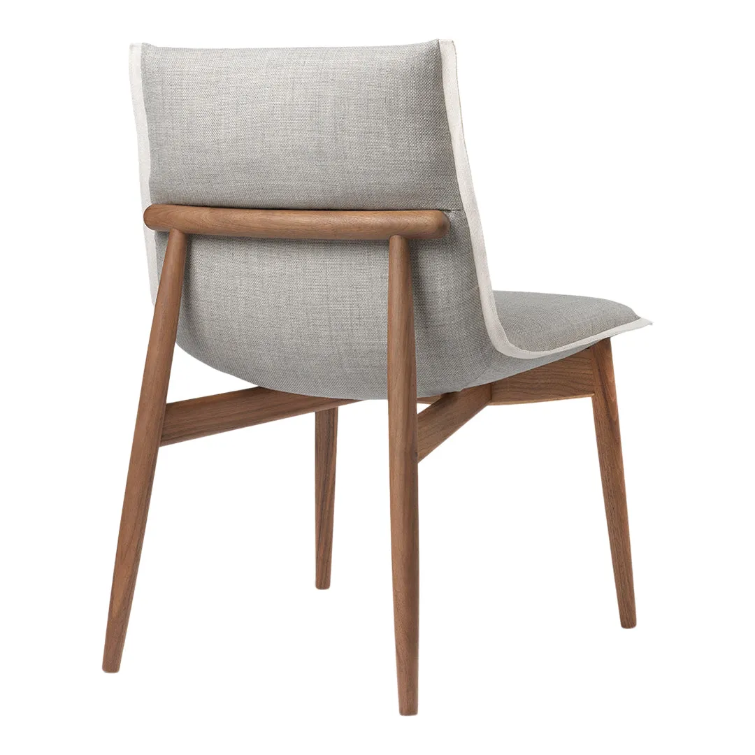 E004 Embrace Chair