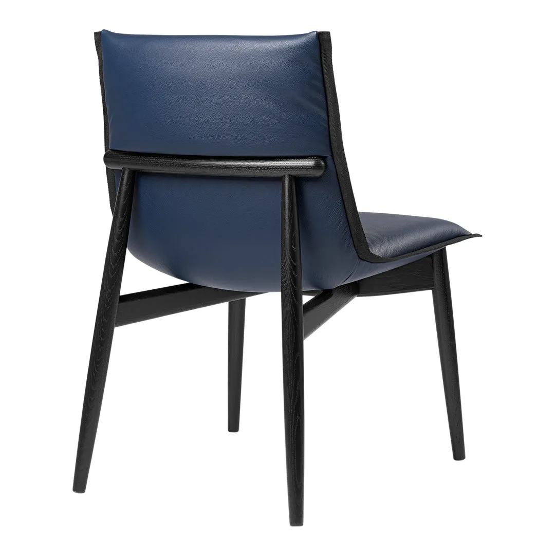 E004 Embrace Chair