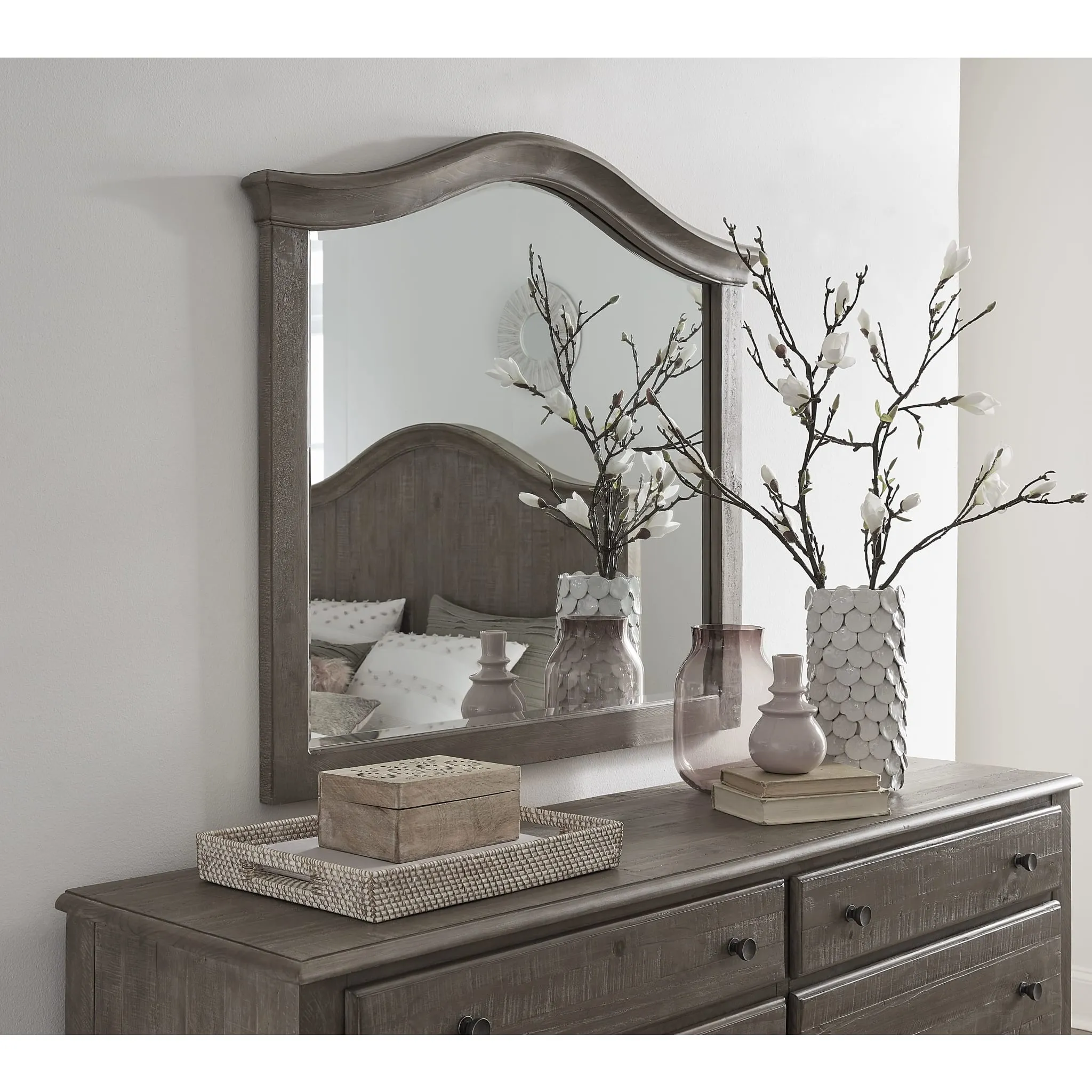 Ella Mirror in Camel Modus