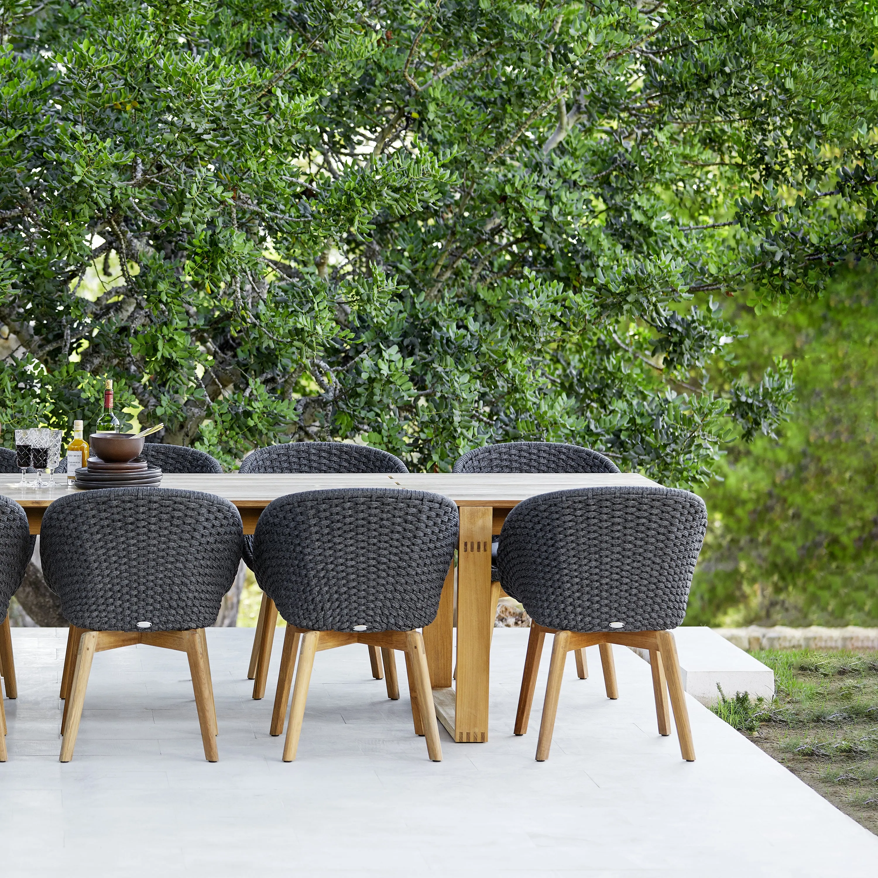 Endless Outdoor Rectangular Dining Table