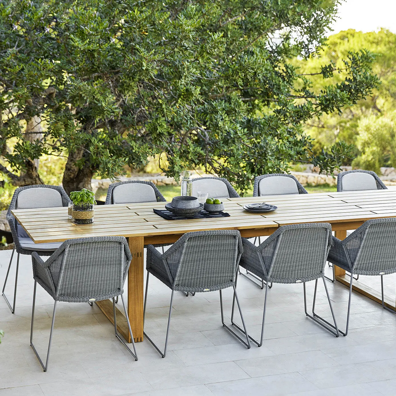 Endless Outdoor Rectangular Dining Table