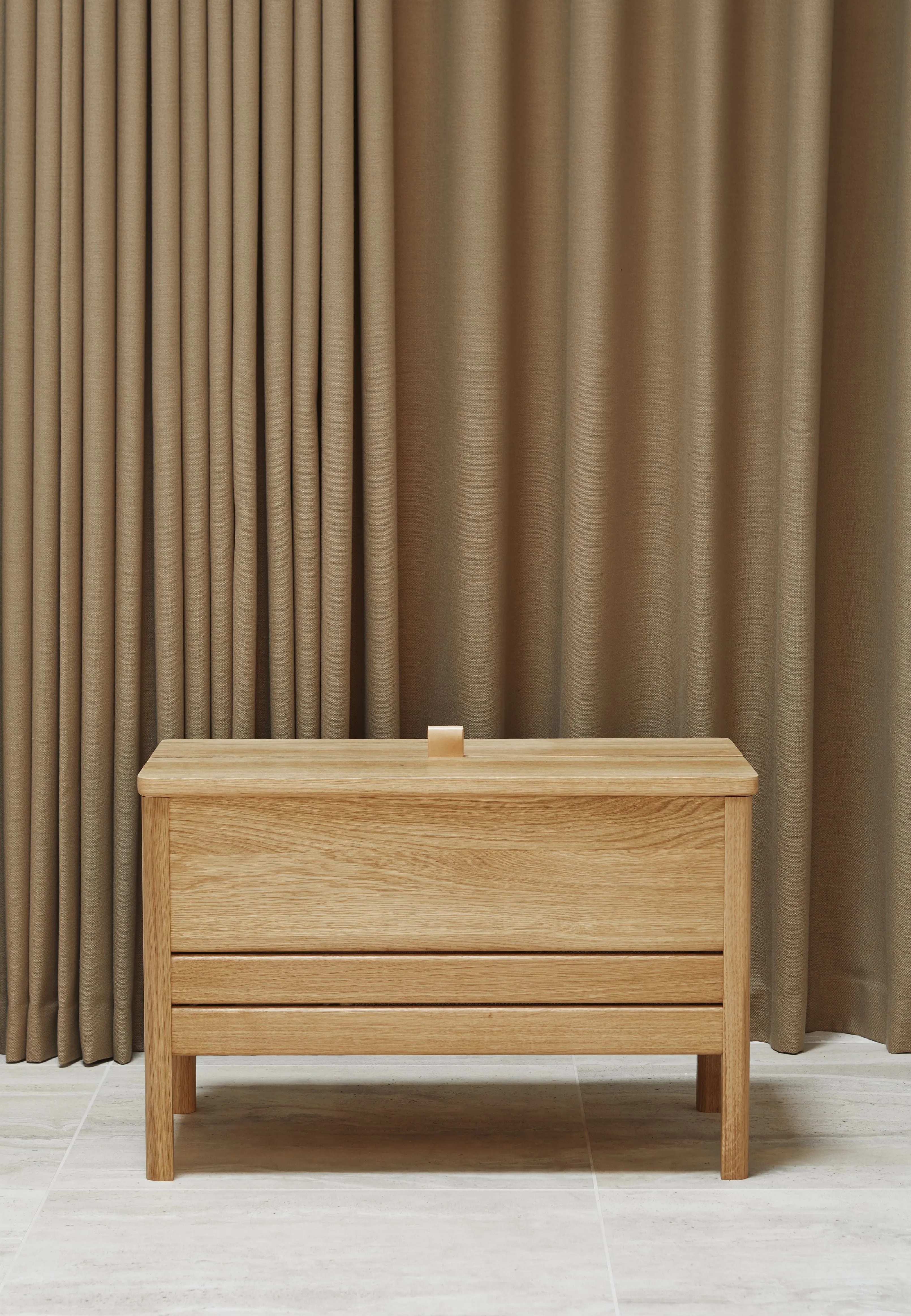 Form & Refine A Line Storagebench 68 Cm. White Oil Oak