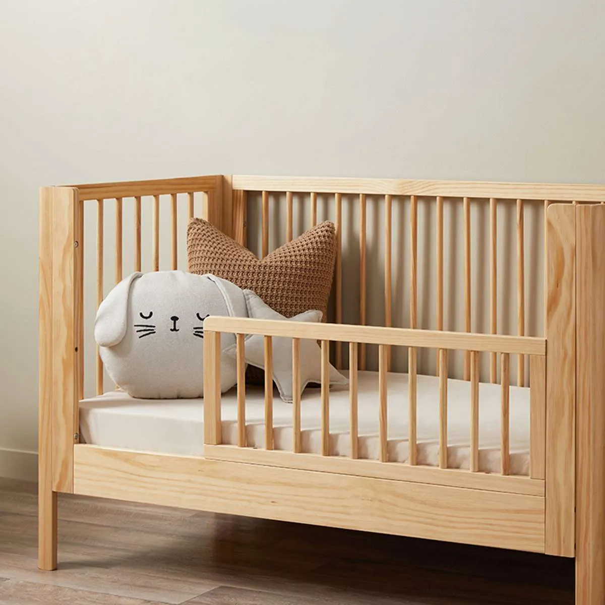 Fraser Coastal Natural 3-in-1 Conversion Cot Bundle Mocka