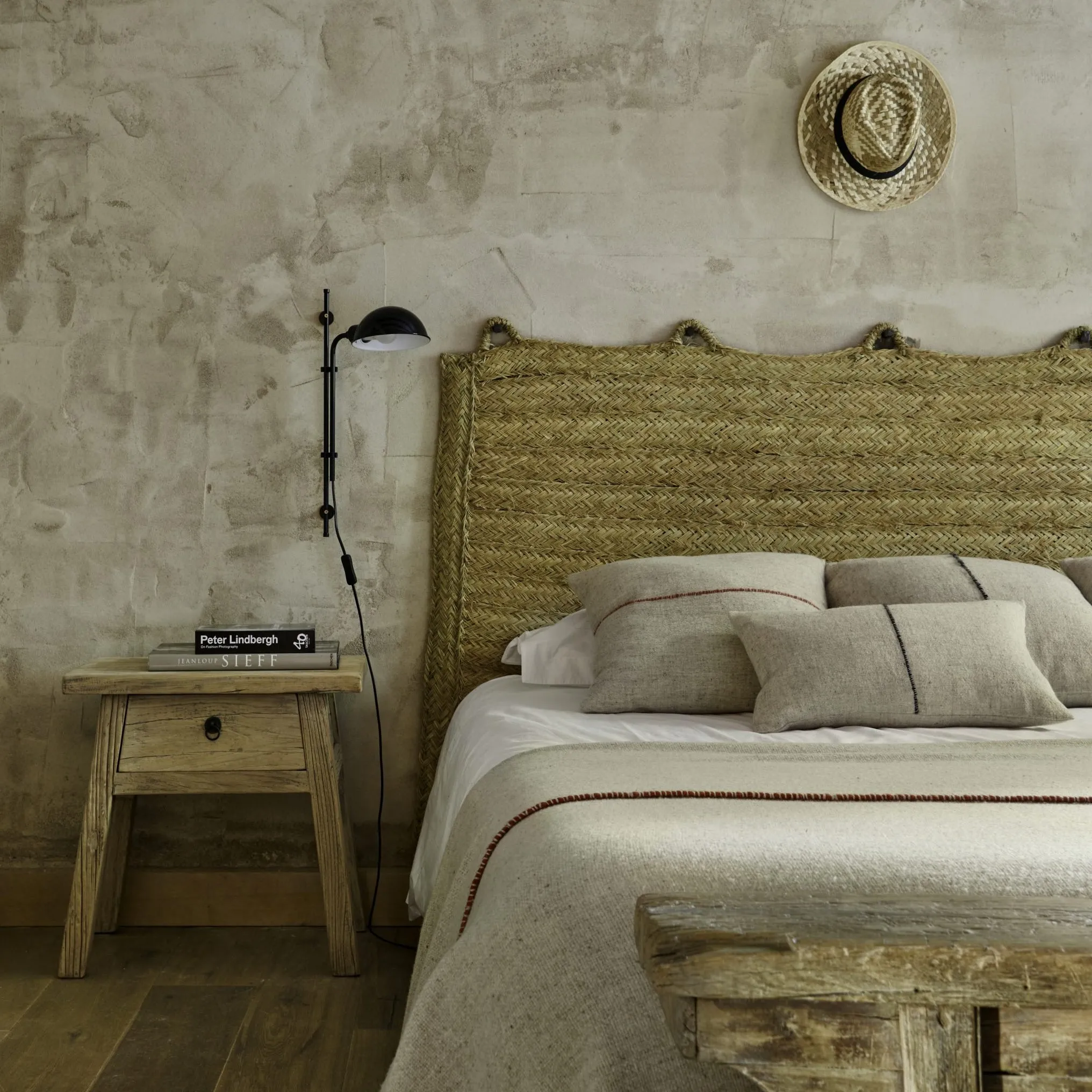 Funiculi A Wall Sconce