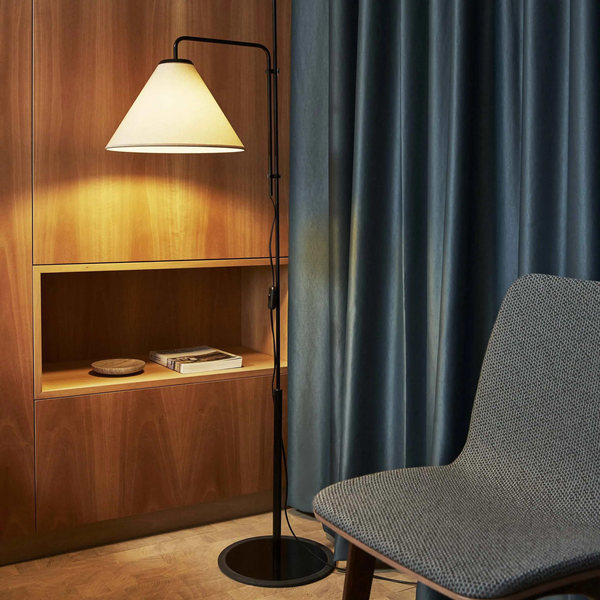 Funiculi LED Floor Lamp