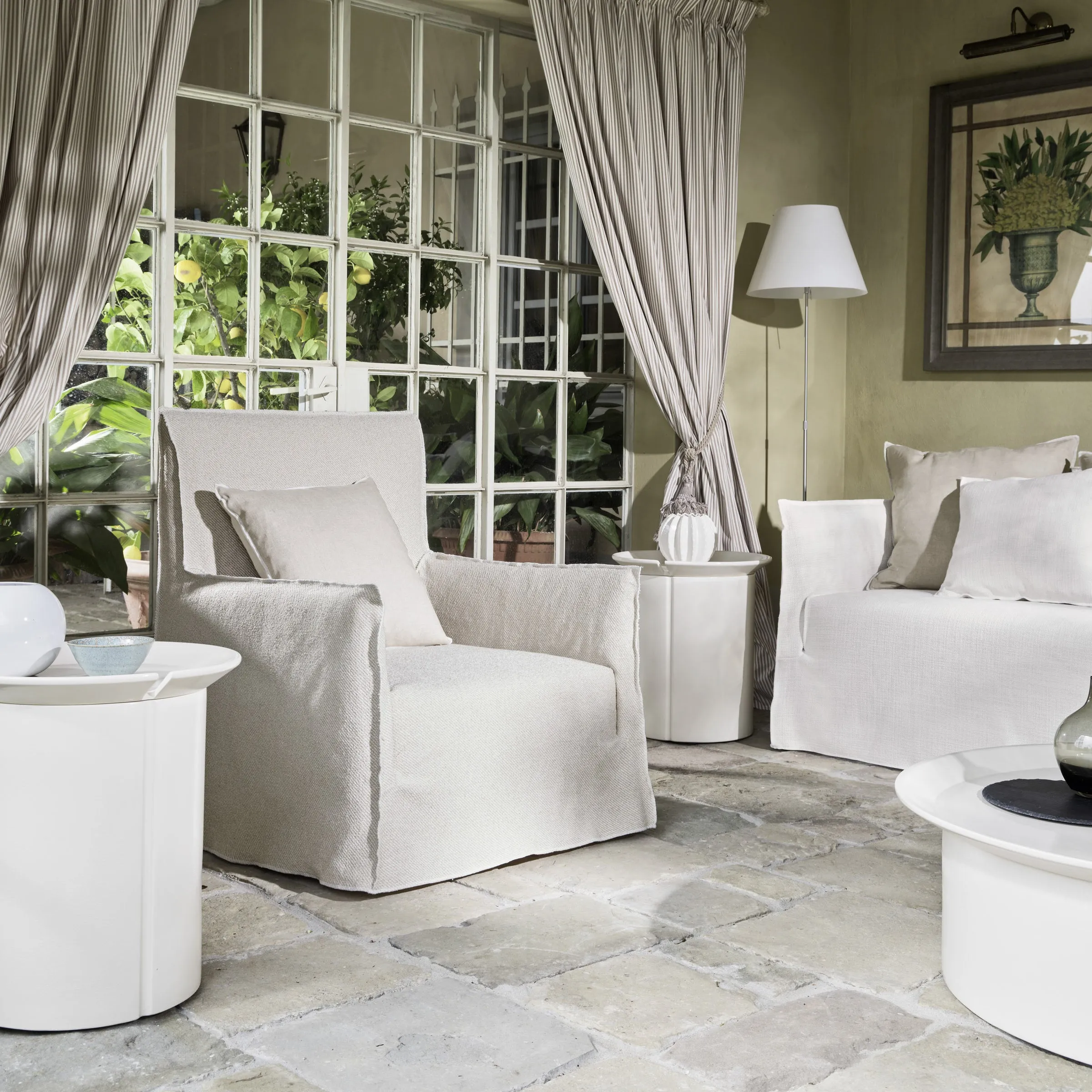 Ghost 04 Dining Armchair