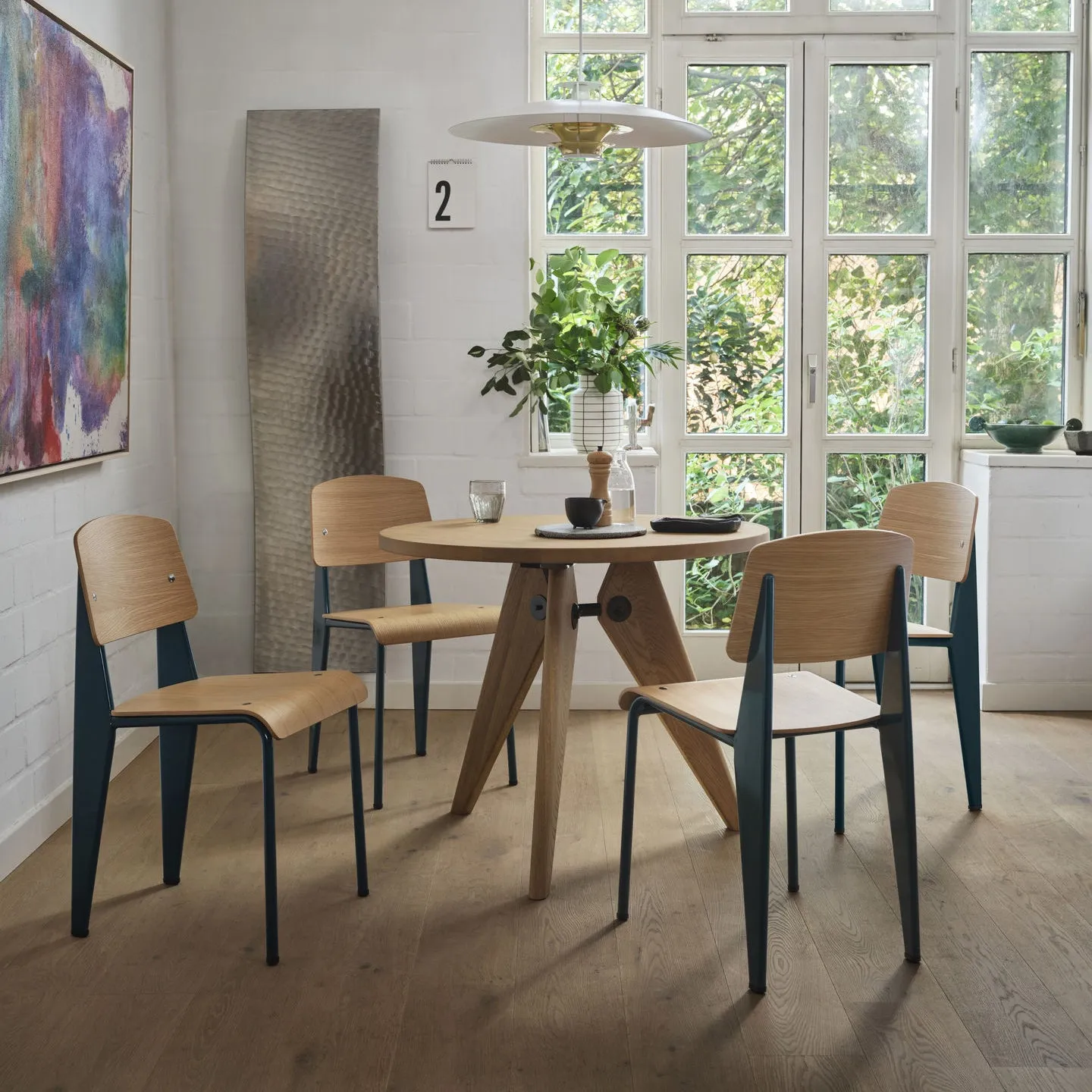 Gueridon Dining Table