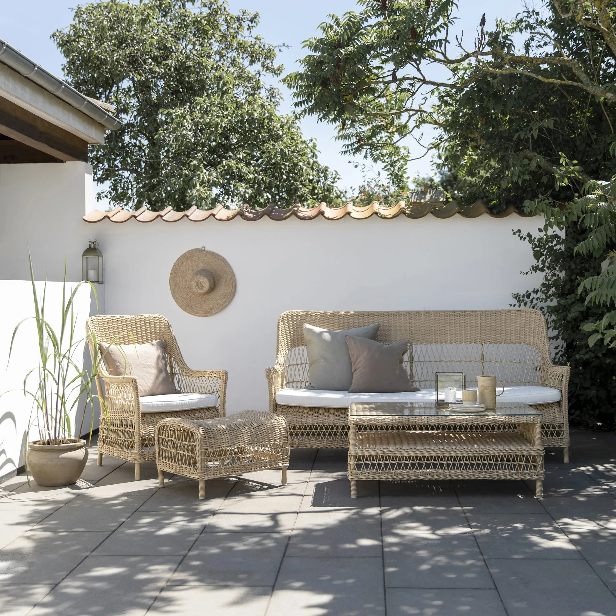 Hazel Outdoor Coffee Table