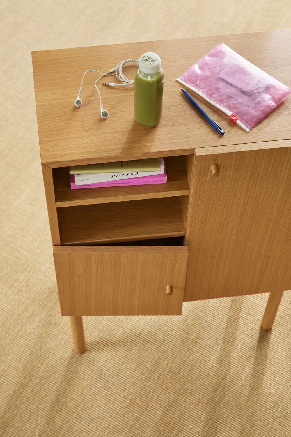 Hbsch Nobby Console Table