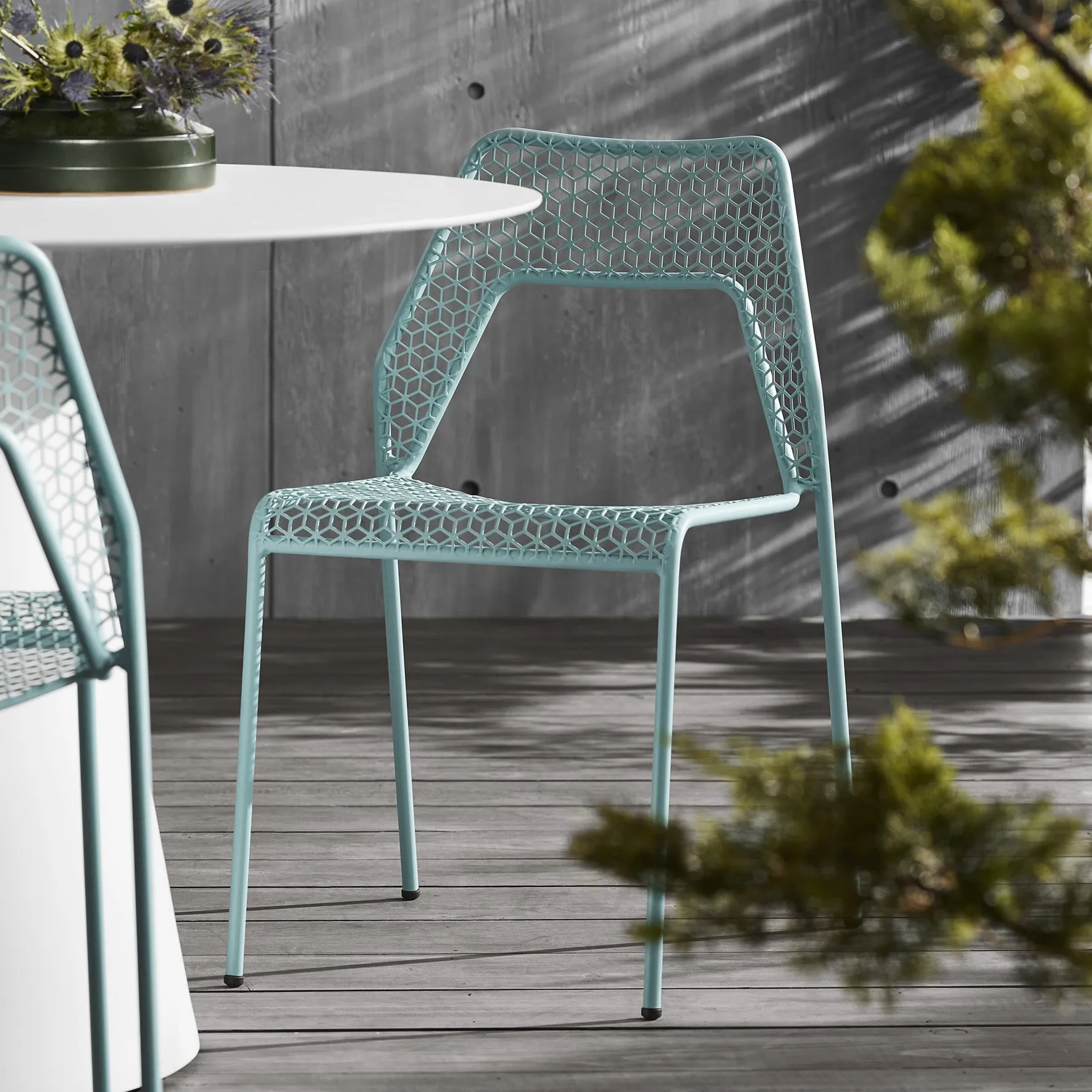 Hot Mesh Chair
