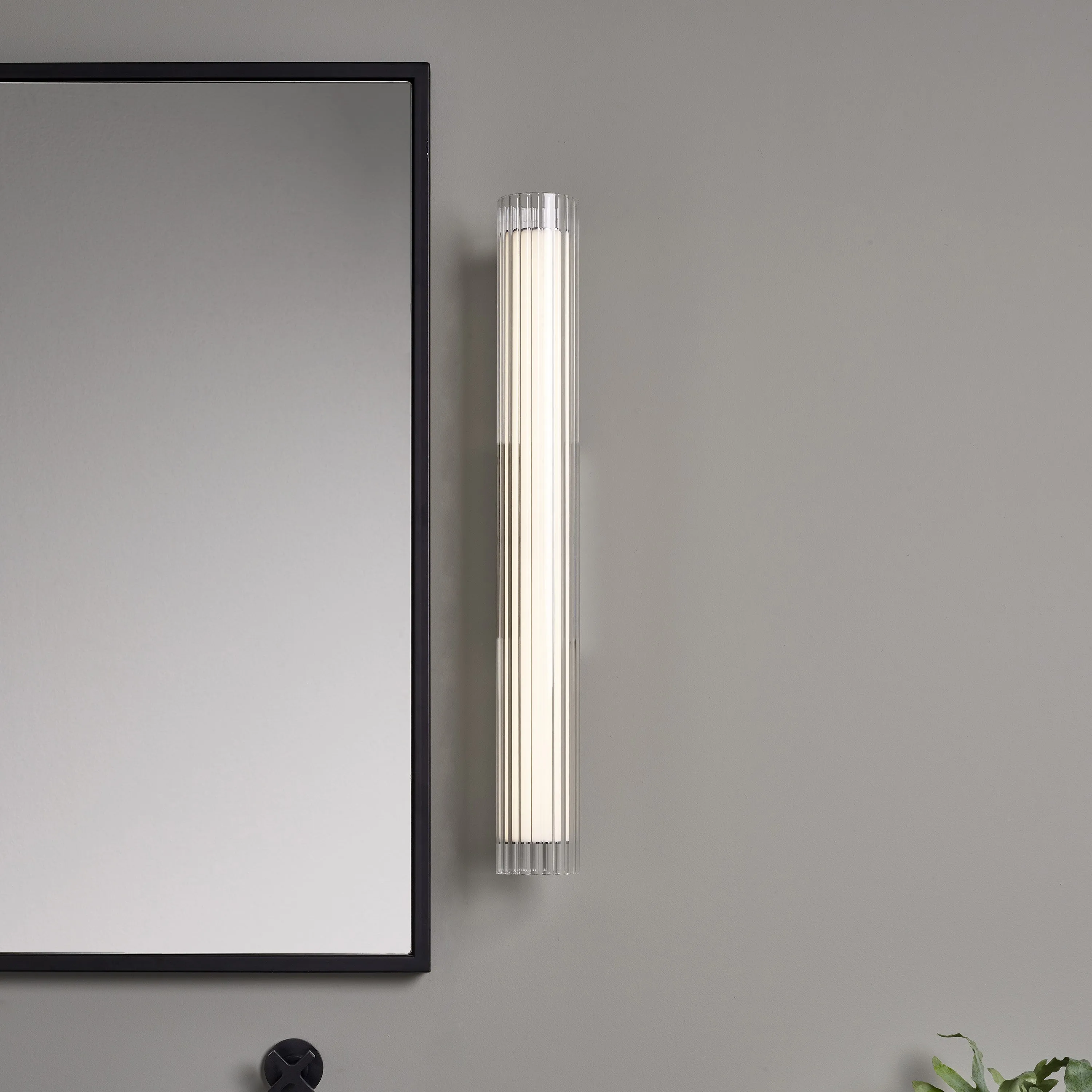 Io LED Bathroom Vanity Light