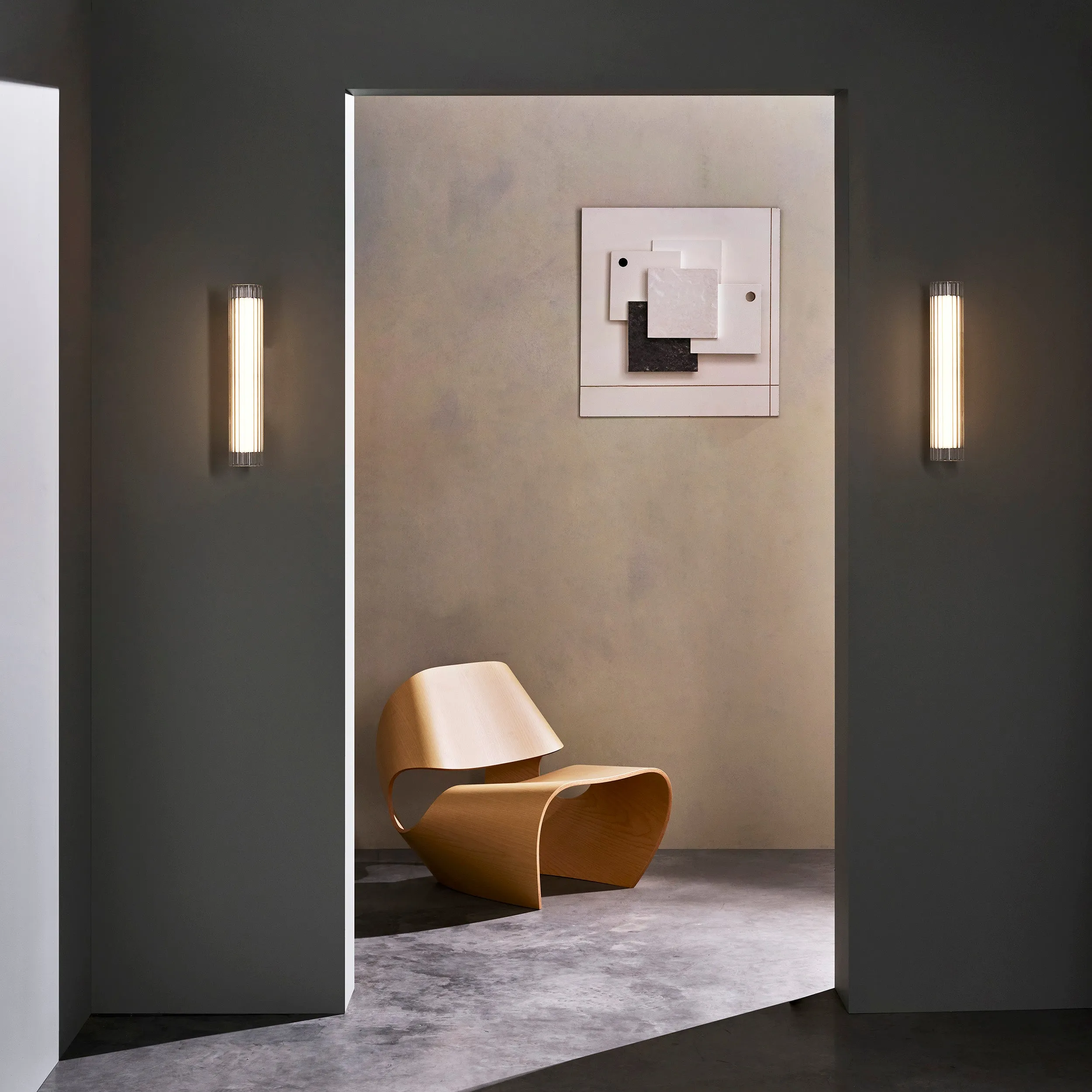 Io LED Bathroom Vanity Light