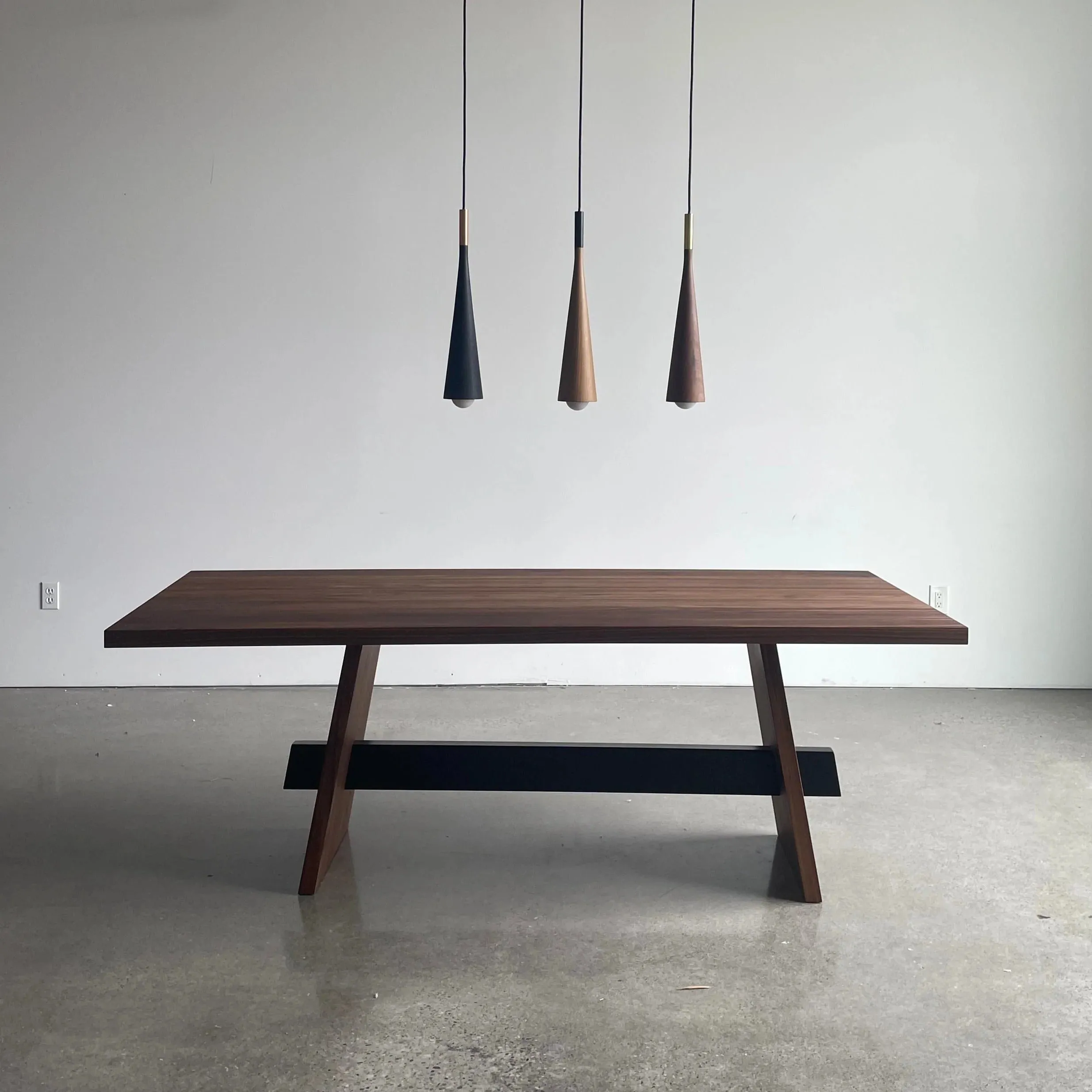 Isthmus Dining Table