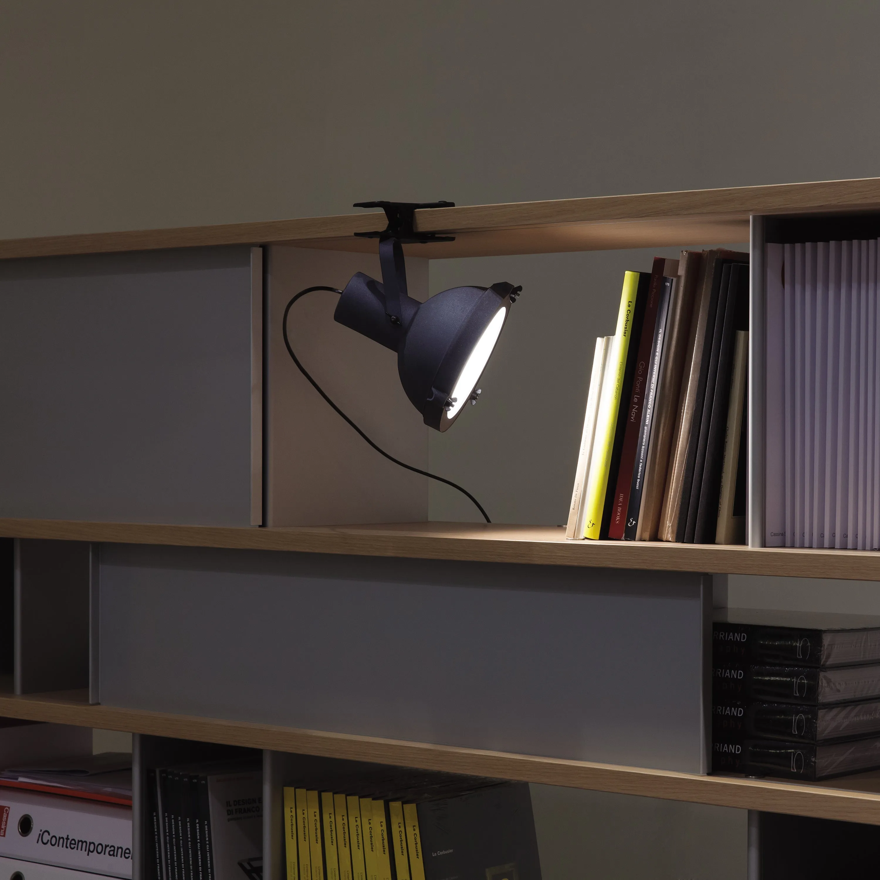 Le Corbusier Projecteur PiInza Clip Table Lamp