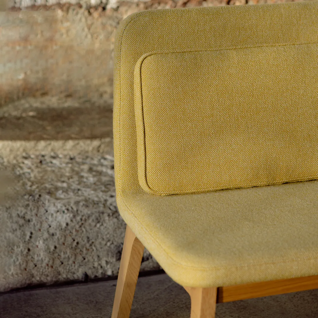 Lean Lounge Chair