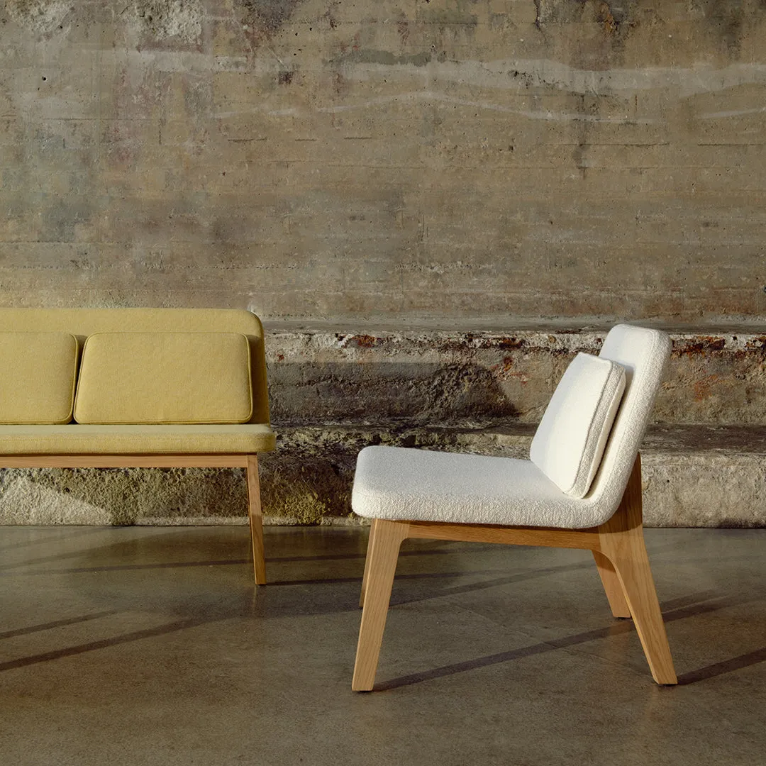 Lean Lounge Chair