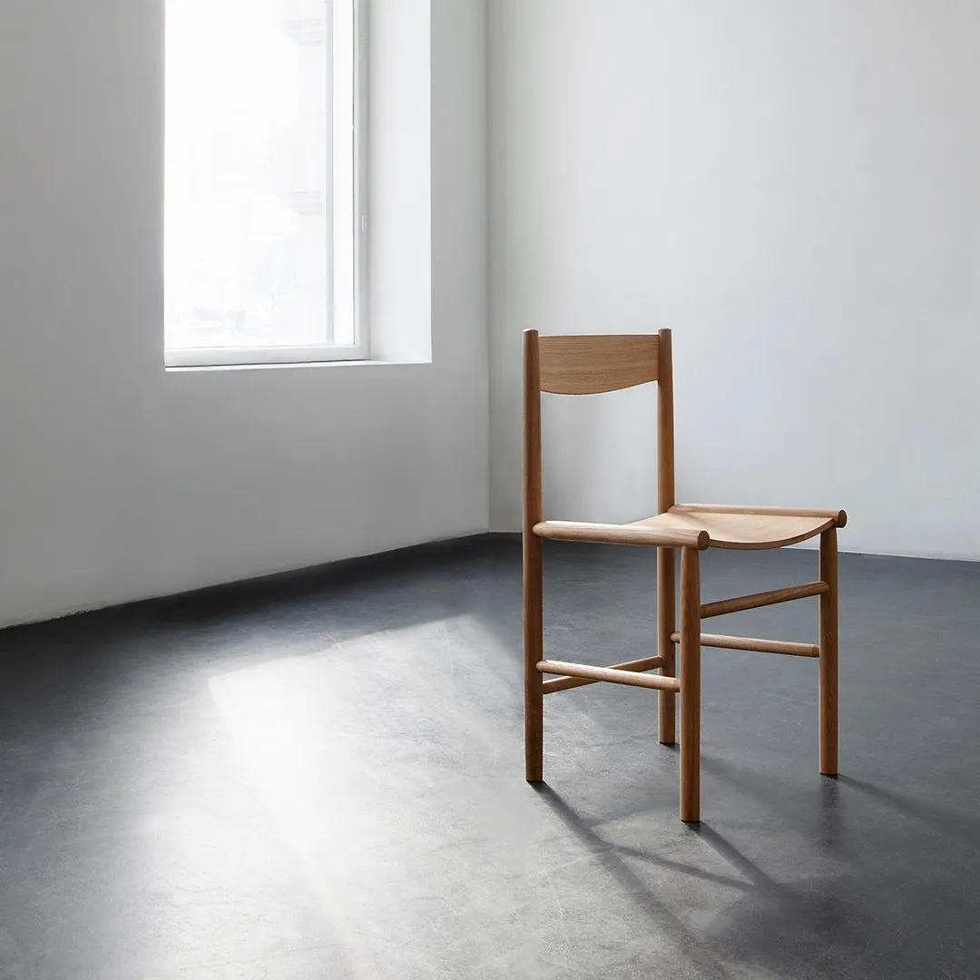 Linea Akademia Dining Chair