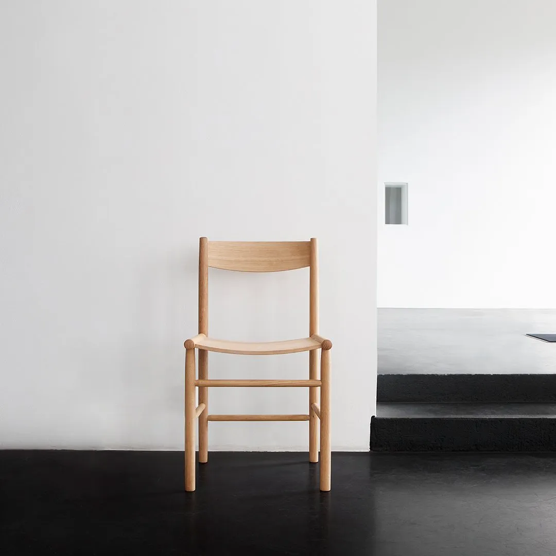 Linea Akademia Dining Chair