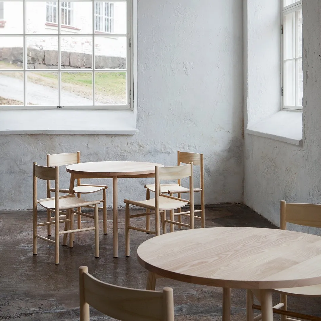 Linea Akademia Dining Chair