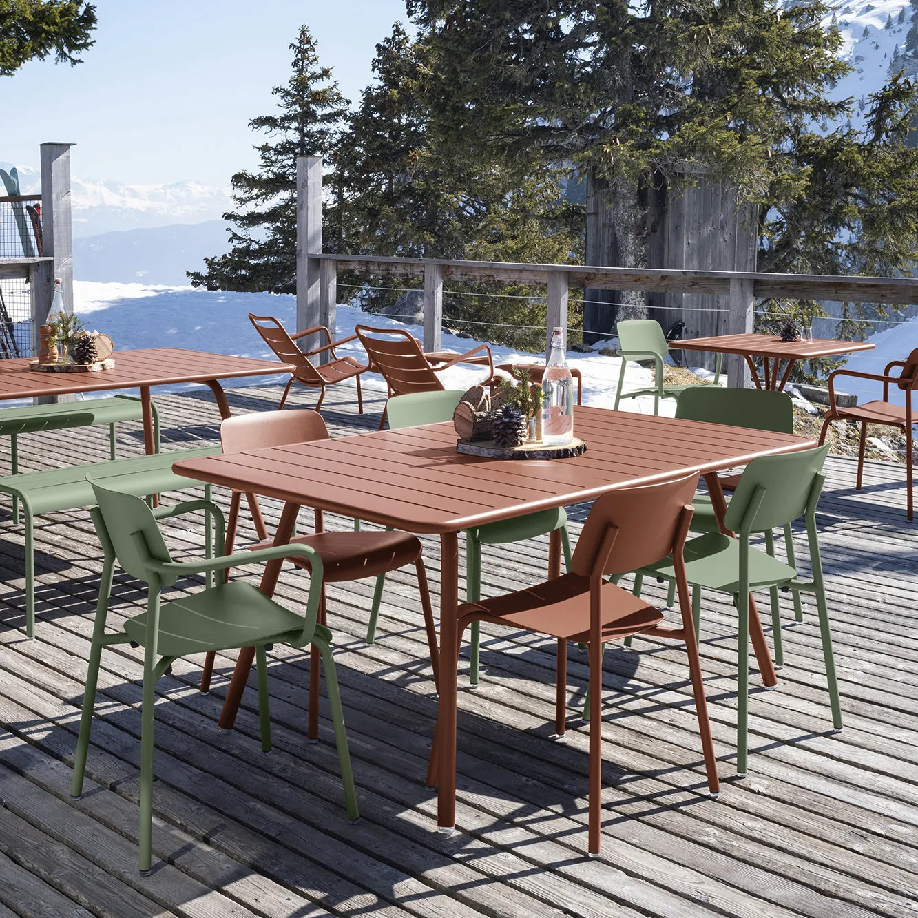 Luxembourg Table