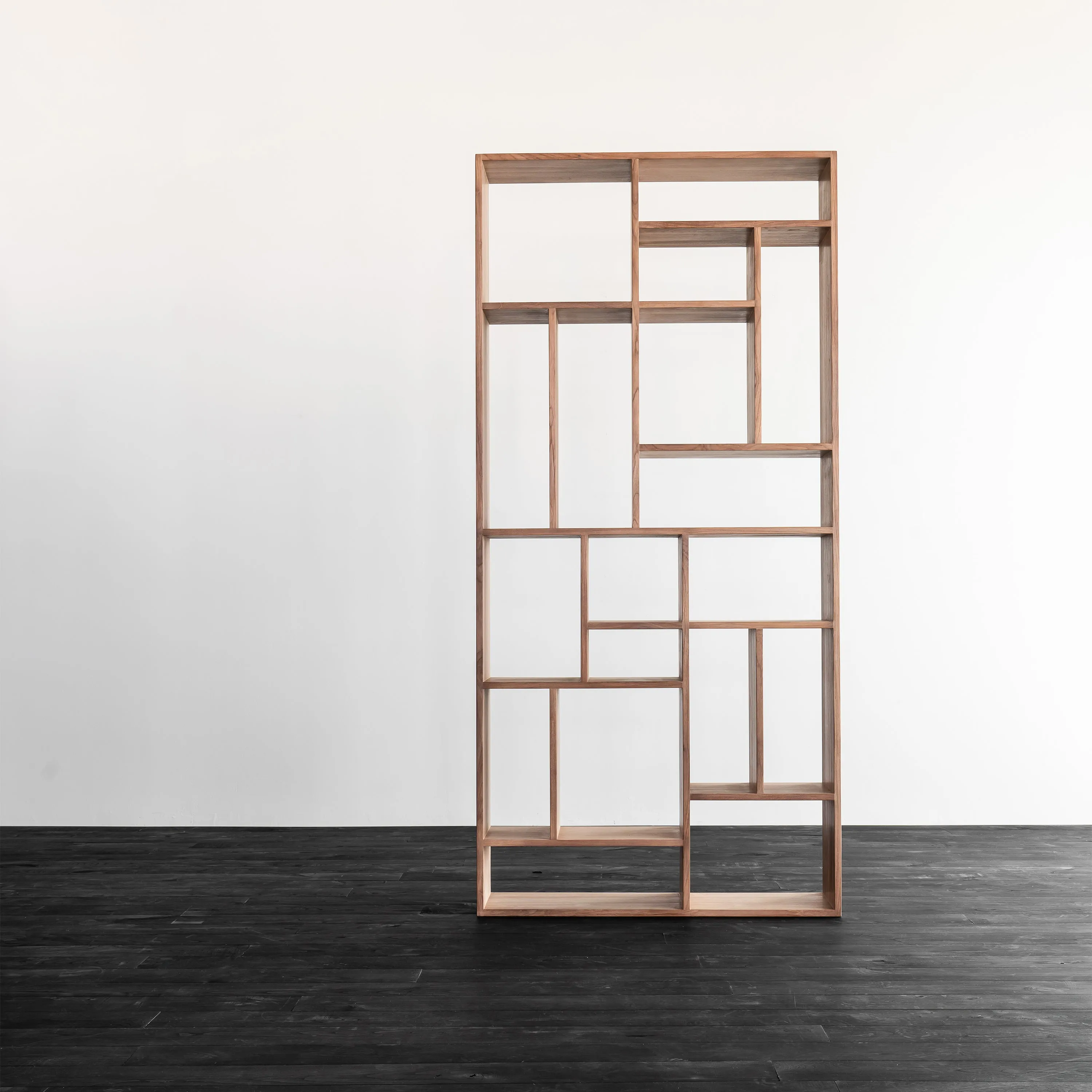 M Shelf