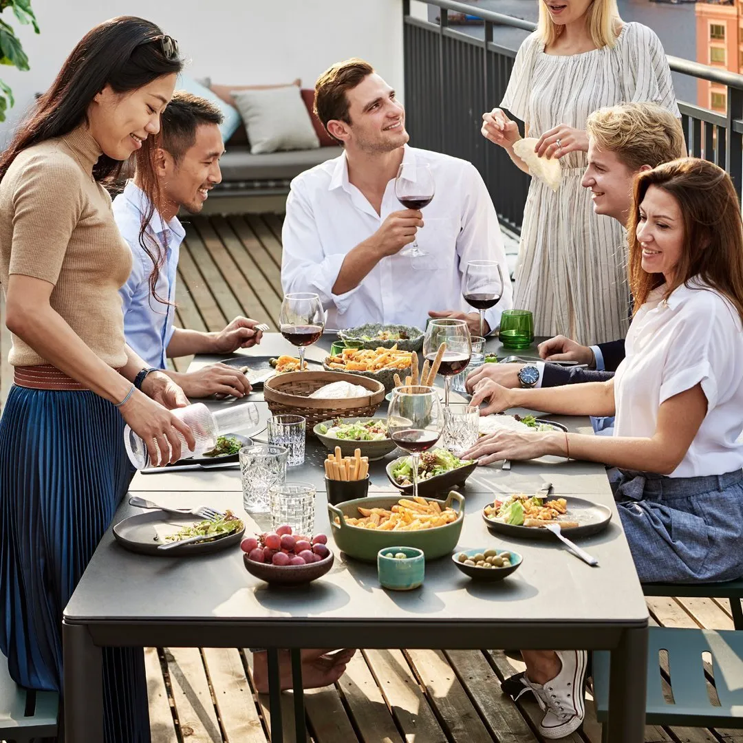 Mindo 111 Extendable Outdoor Dining Table